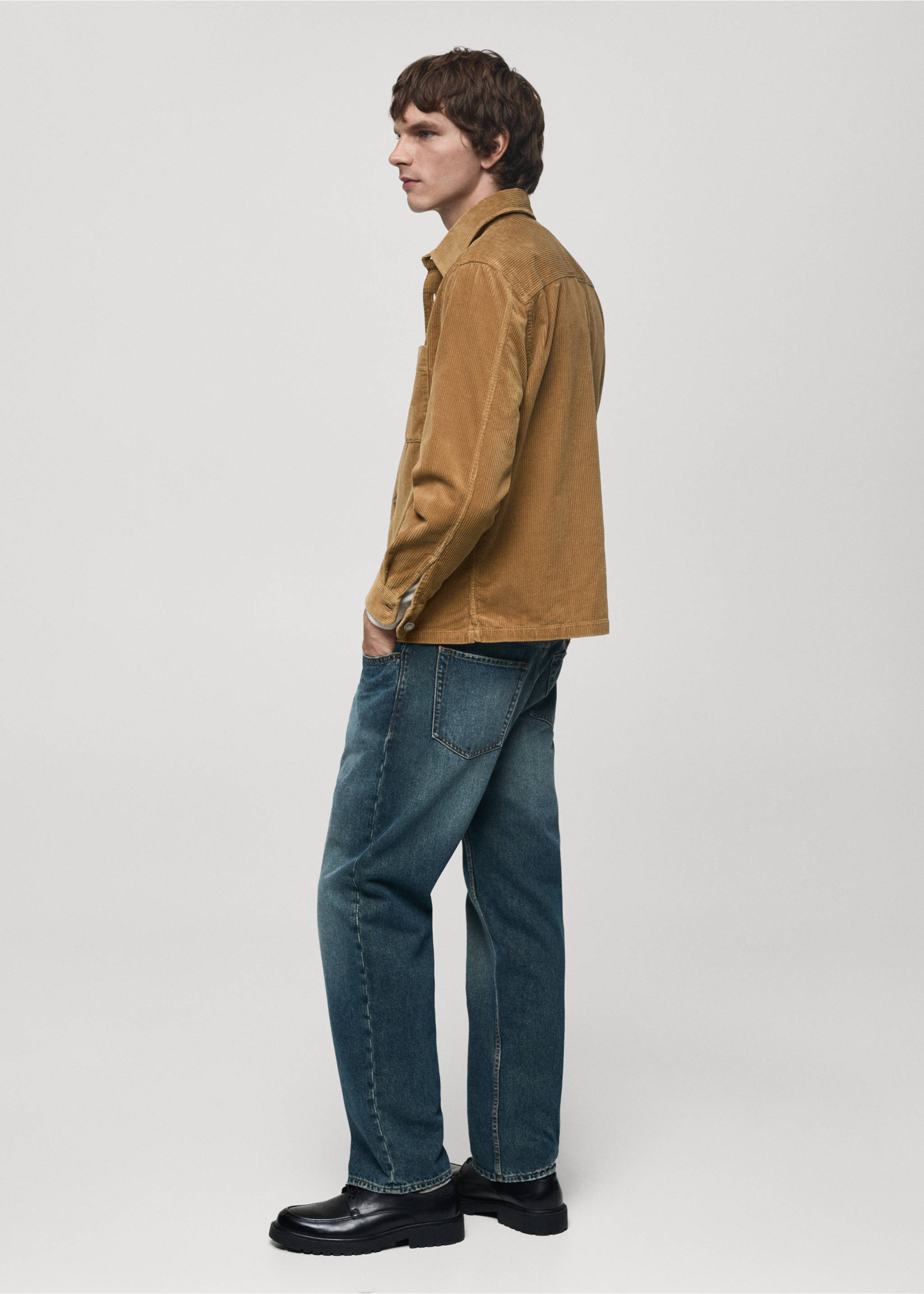 Overhemdjas met zakken - Detail van het artikel 2, Middenbruin. Ref: 77037925-00.