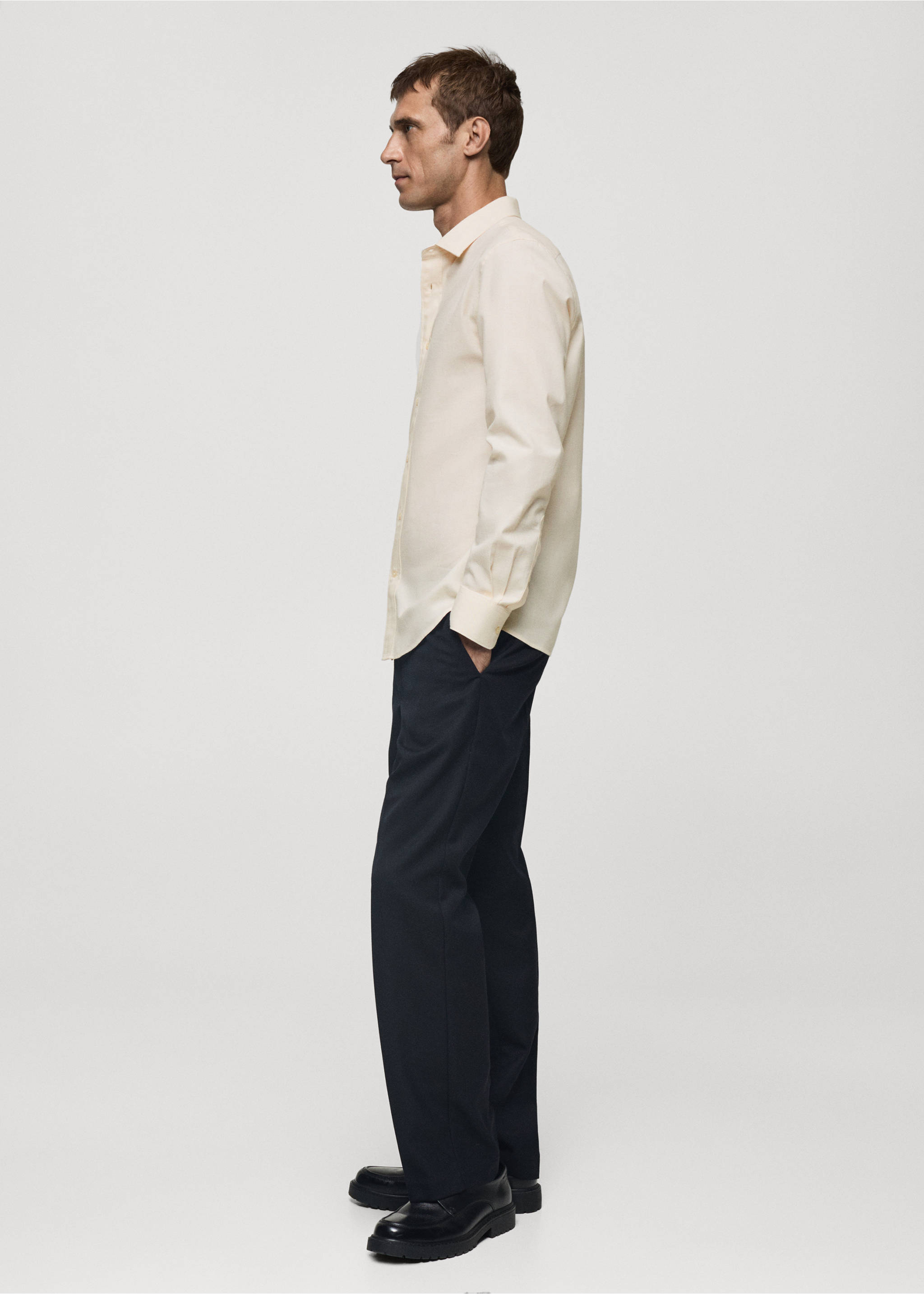 100% cotton flannel slim-fit shirt - Details of the article 2, Sand. Ref: 77037926-00.