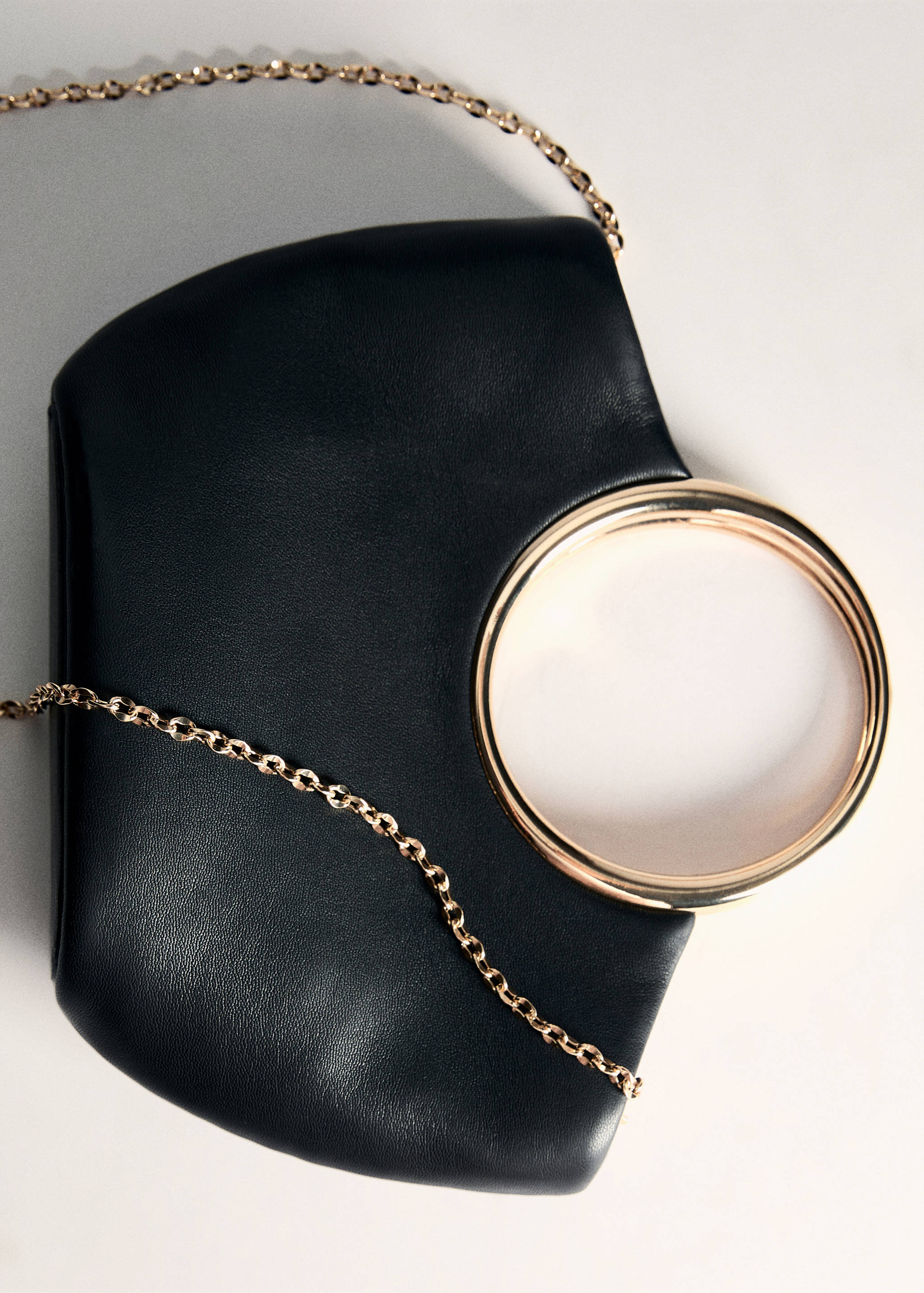 Handbag with metallic details - Details of the article 5