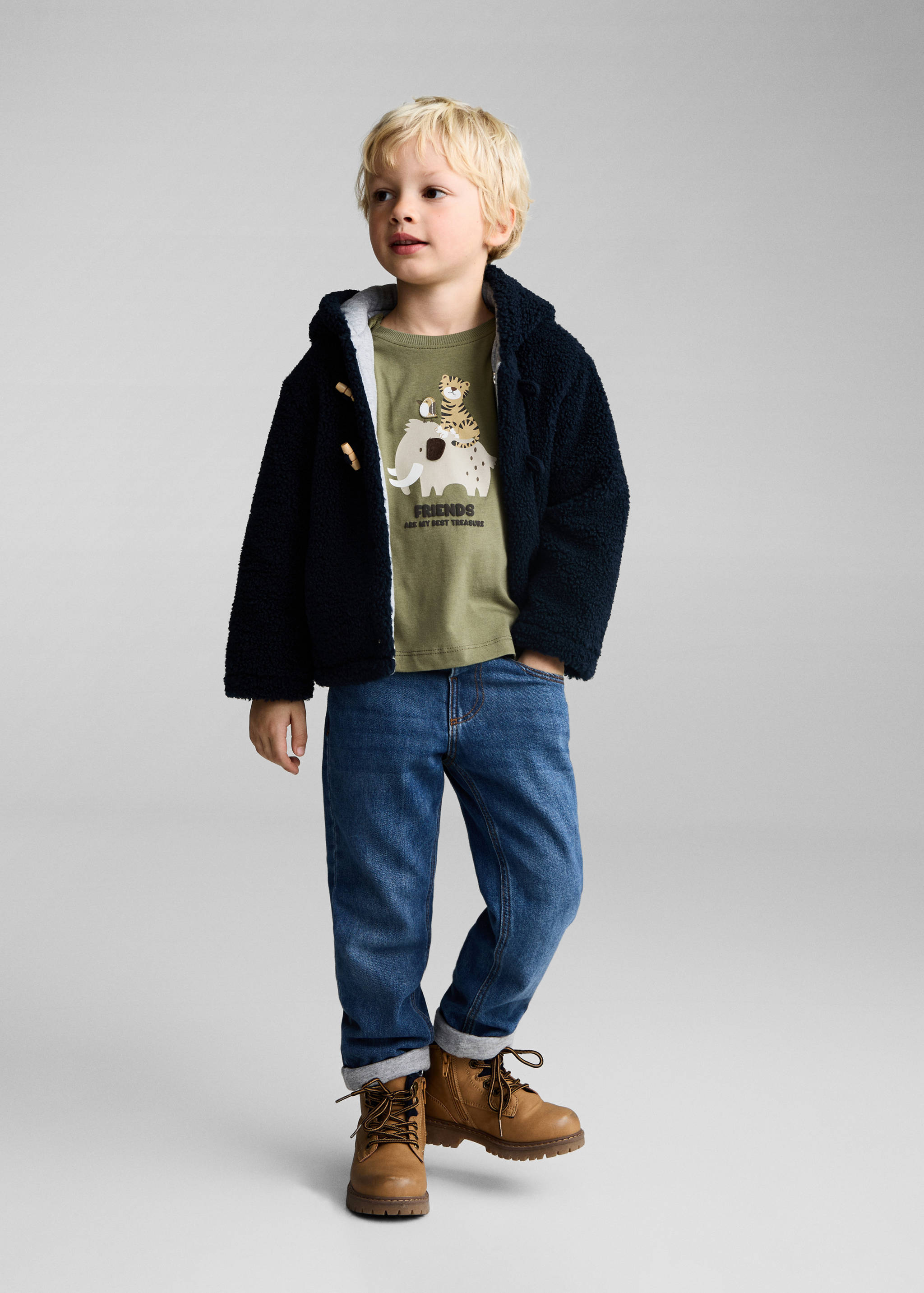 Long-sleeved t-shirt with embossed print - General plane