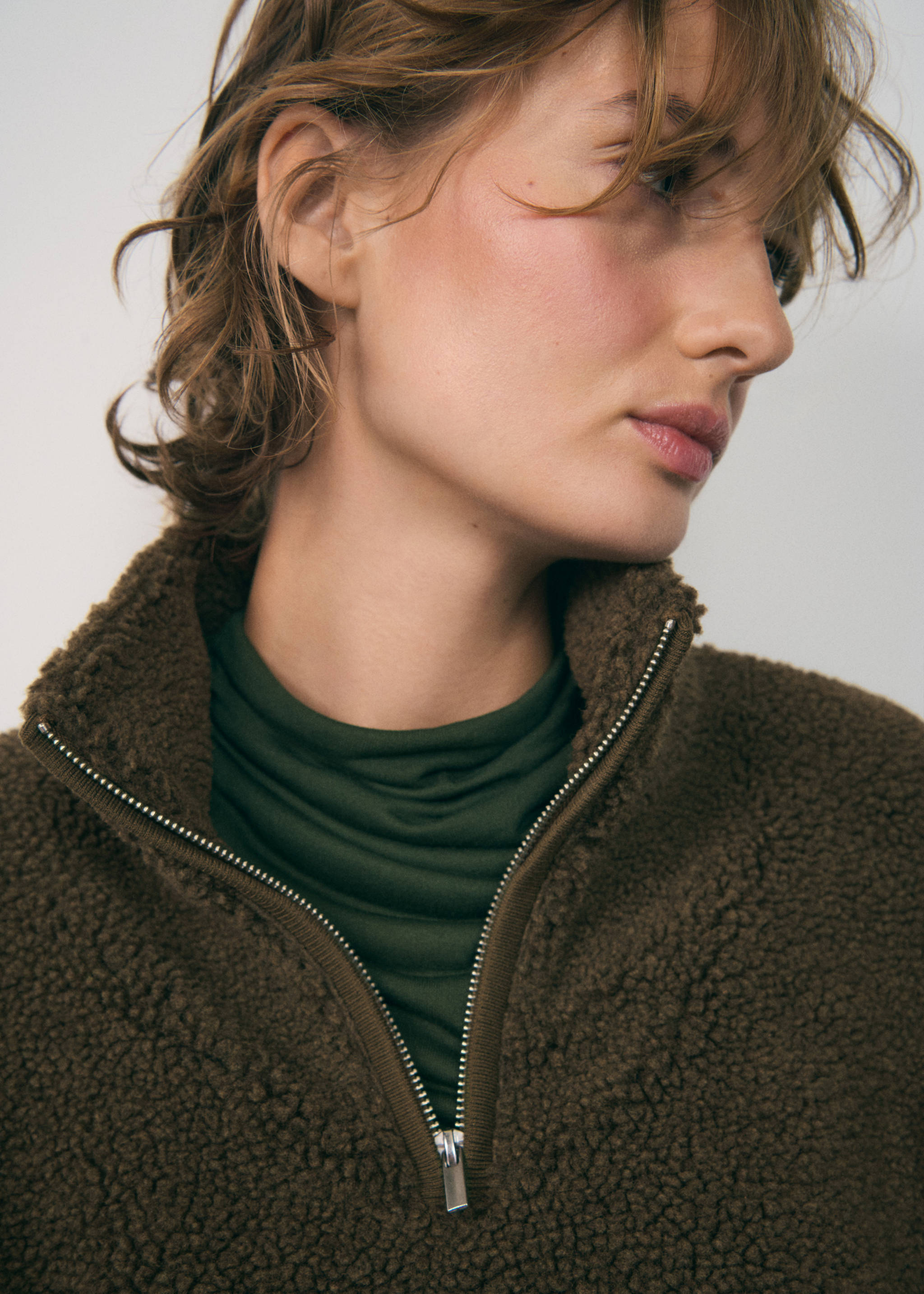 Fleece sweatshirt with zip - Details of the article 1