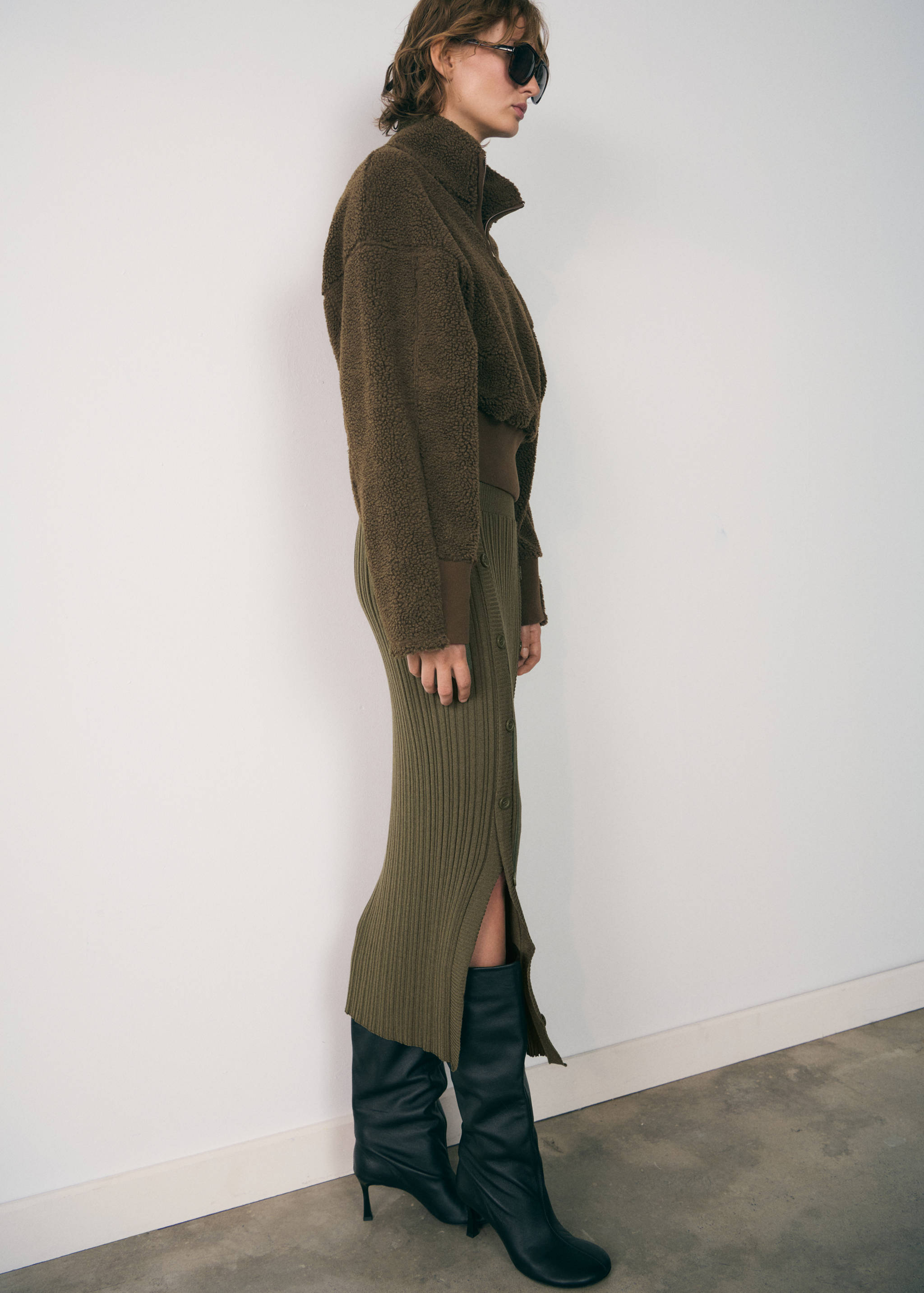 Fleece sweatshirt with zip - Details of the article 2