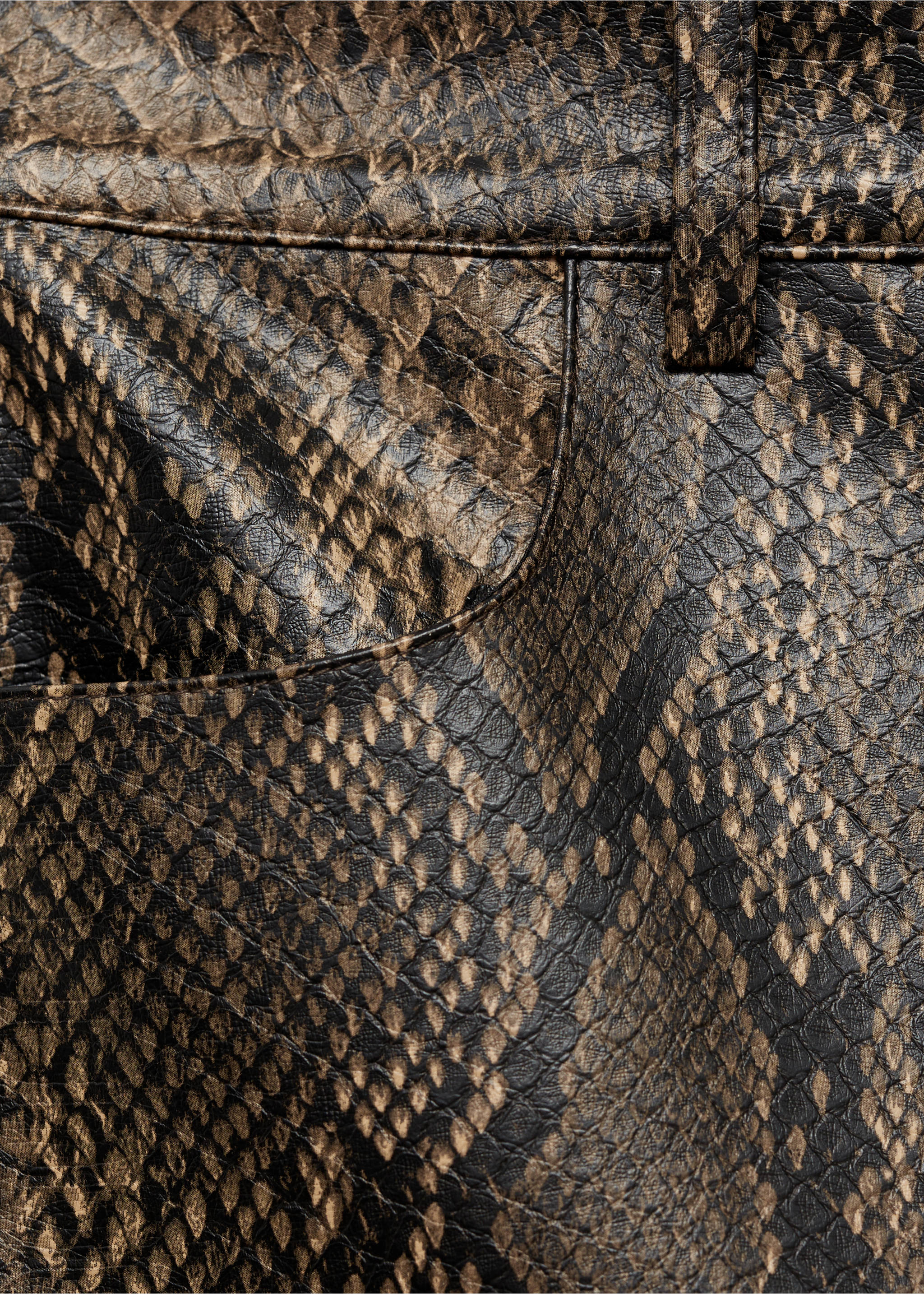 Mini-skirt with animal-print effect - Details of the article 8, Beige. Ref: 77038267-00.