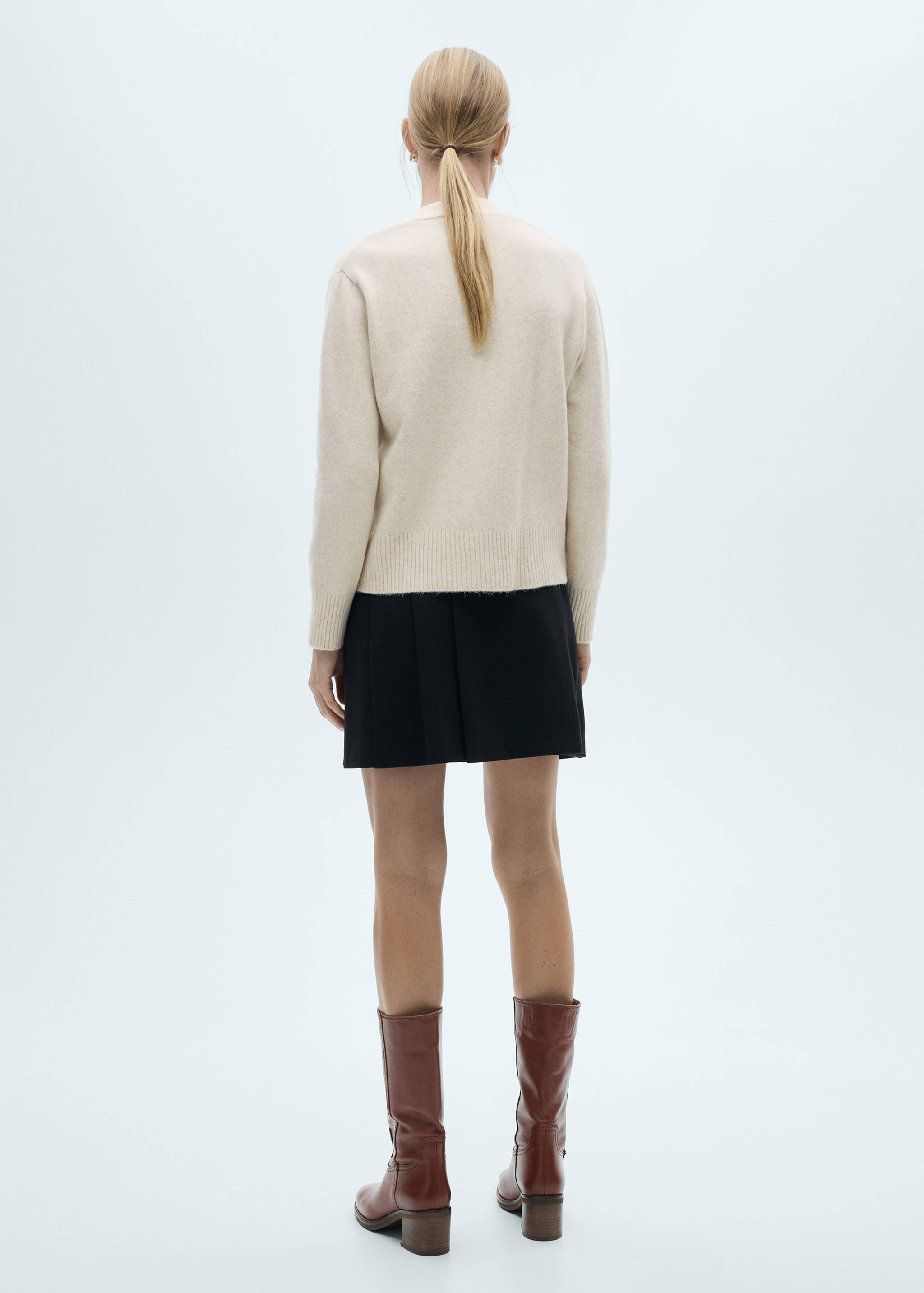 Button knit cardigan - Reverse of the article