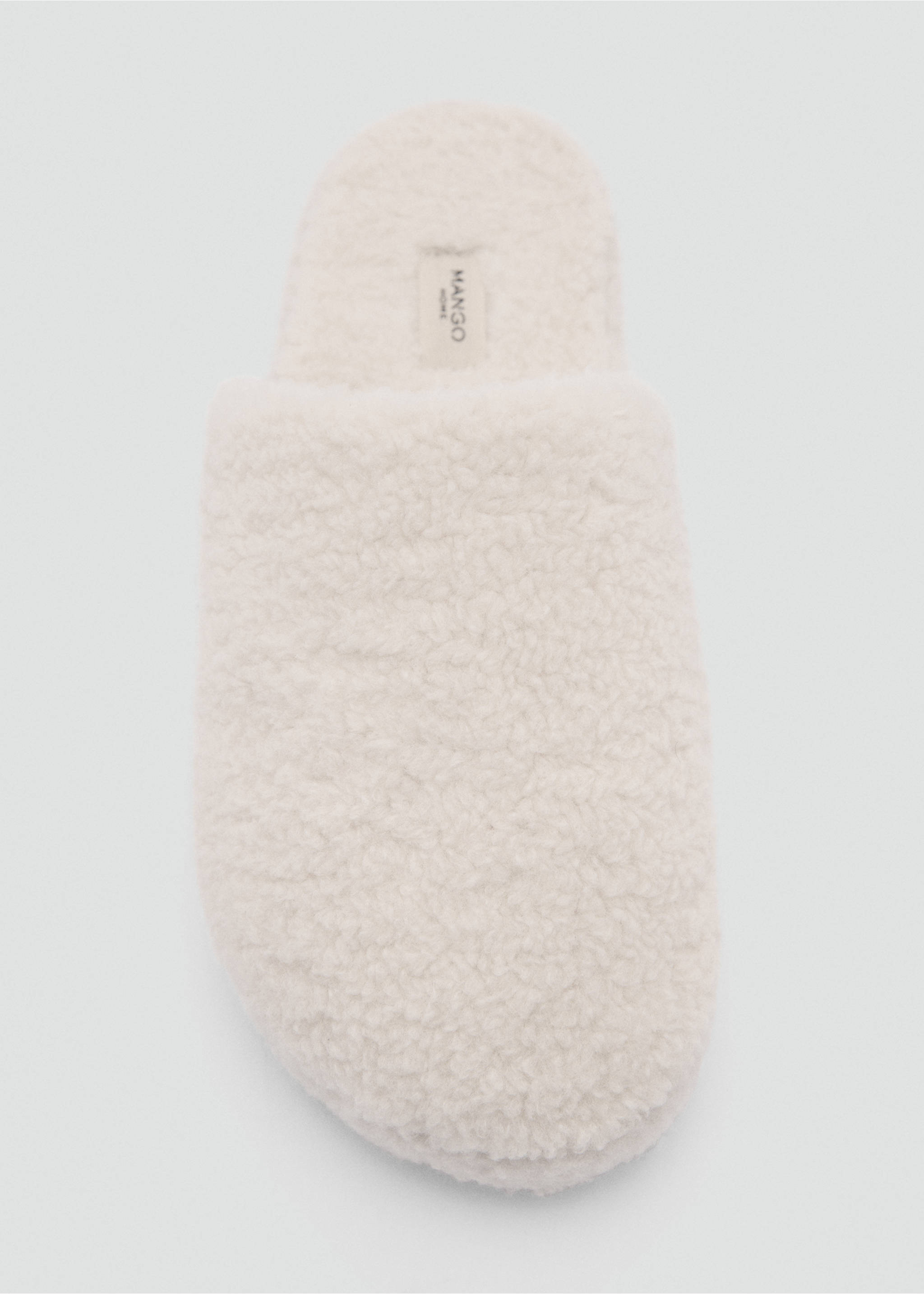 Sheepskin slippers - Details of the article 1, Ecru. Ref: 77038272-00.