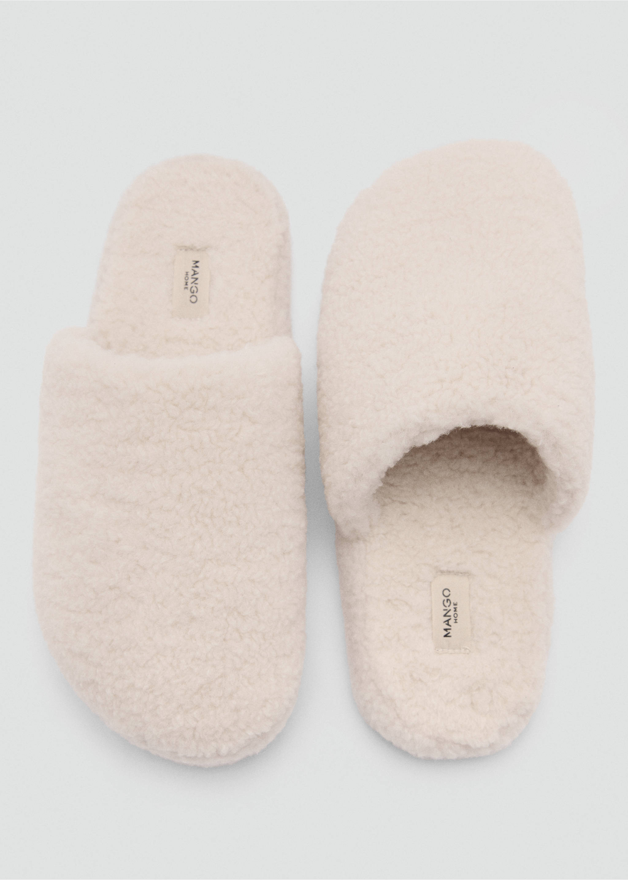 Sheepskin slippers - Details of the article 3, Ecru. Ref: 77038272-00.