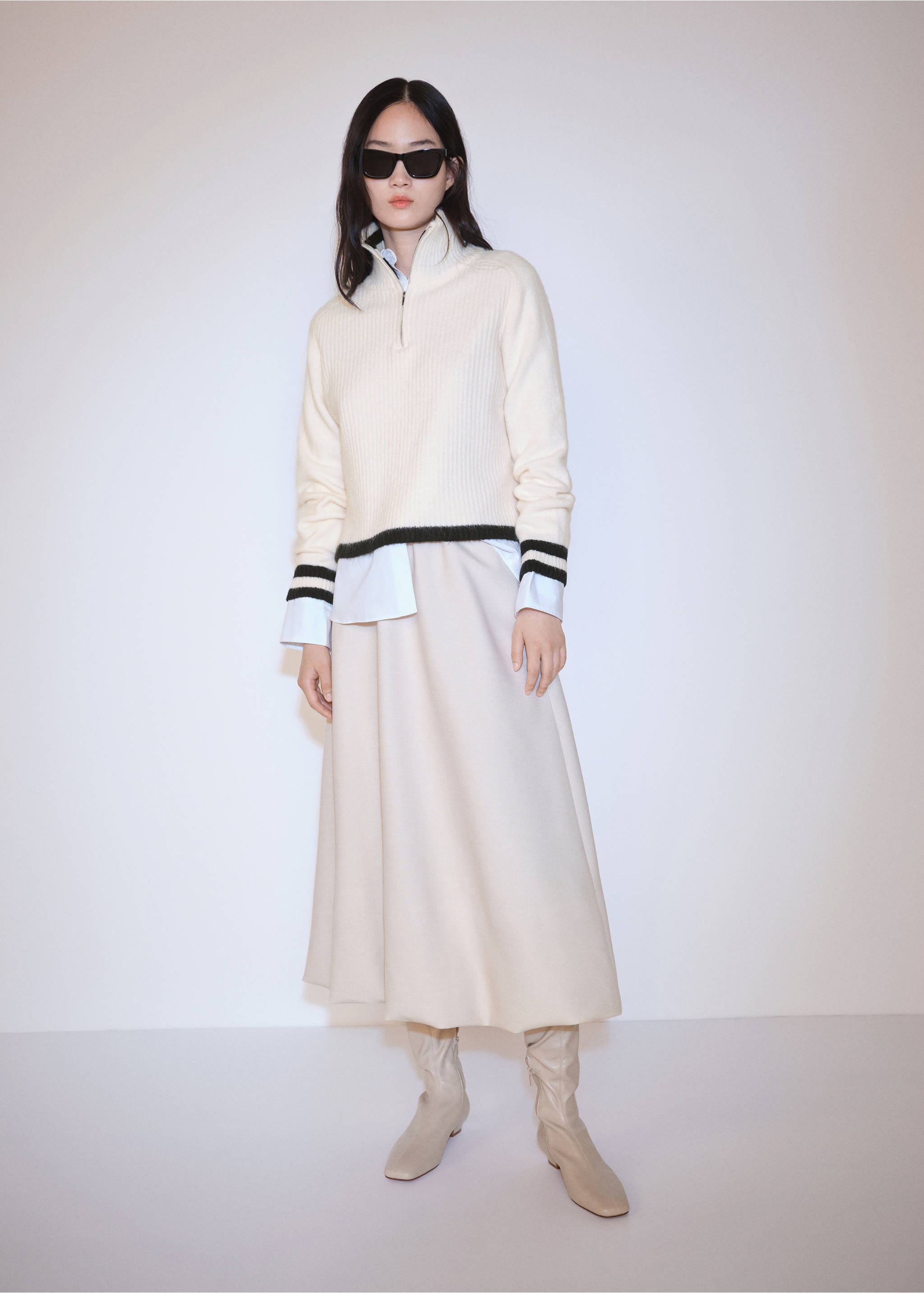 Striped sweater with zip - General plane, Black. Ref: 77038274-00.