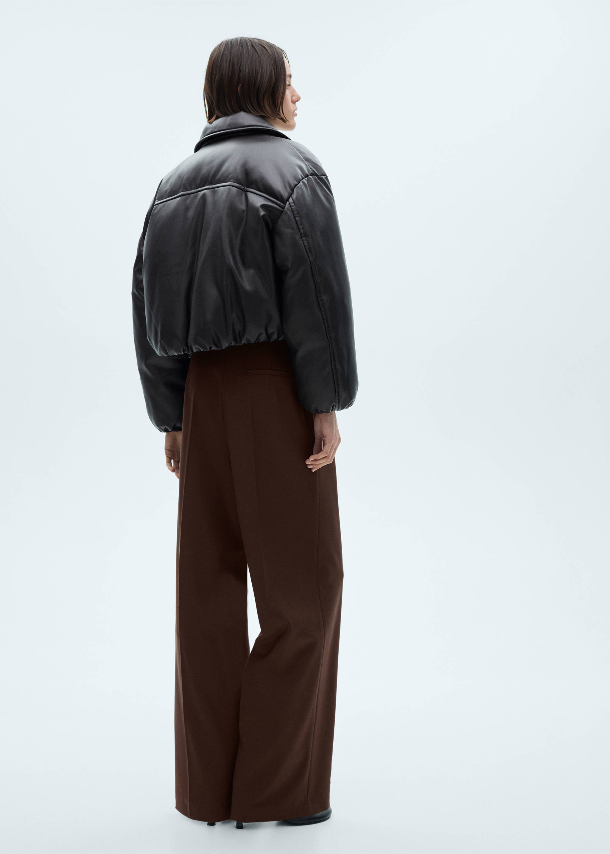 Wide leg pleated trousers - Reverse of the article, Brown. Ref: 77038285-00.