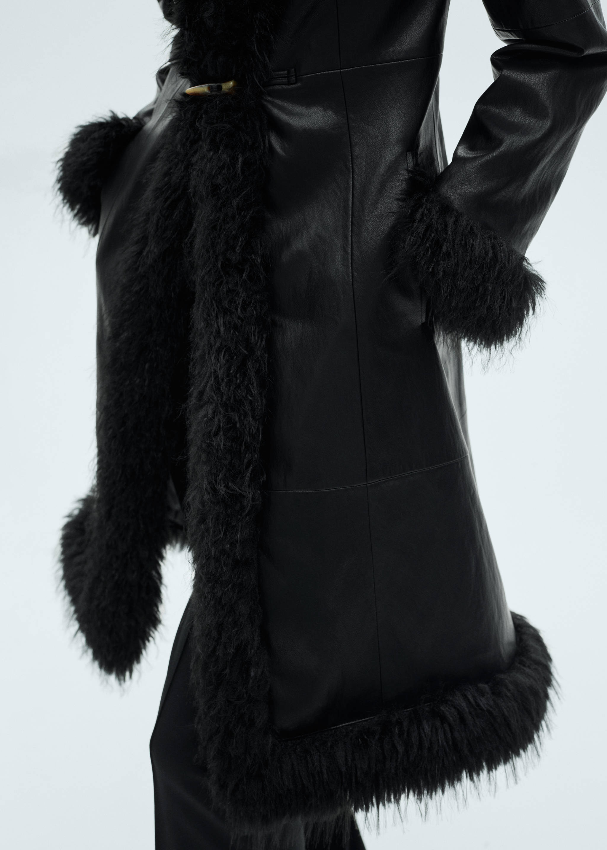 Shearling-lined faux-fur coat - Details of the article 6