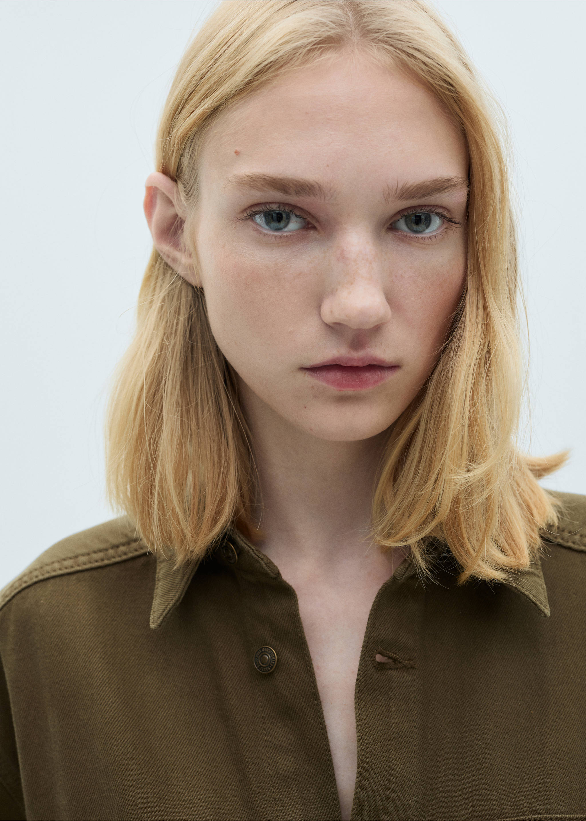 Belt denim jumpsuit - Details of the article 1, Khaki. Ref: 77039047-00.