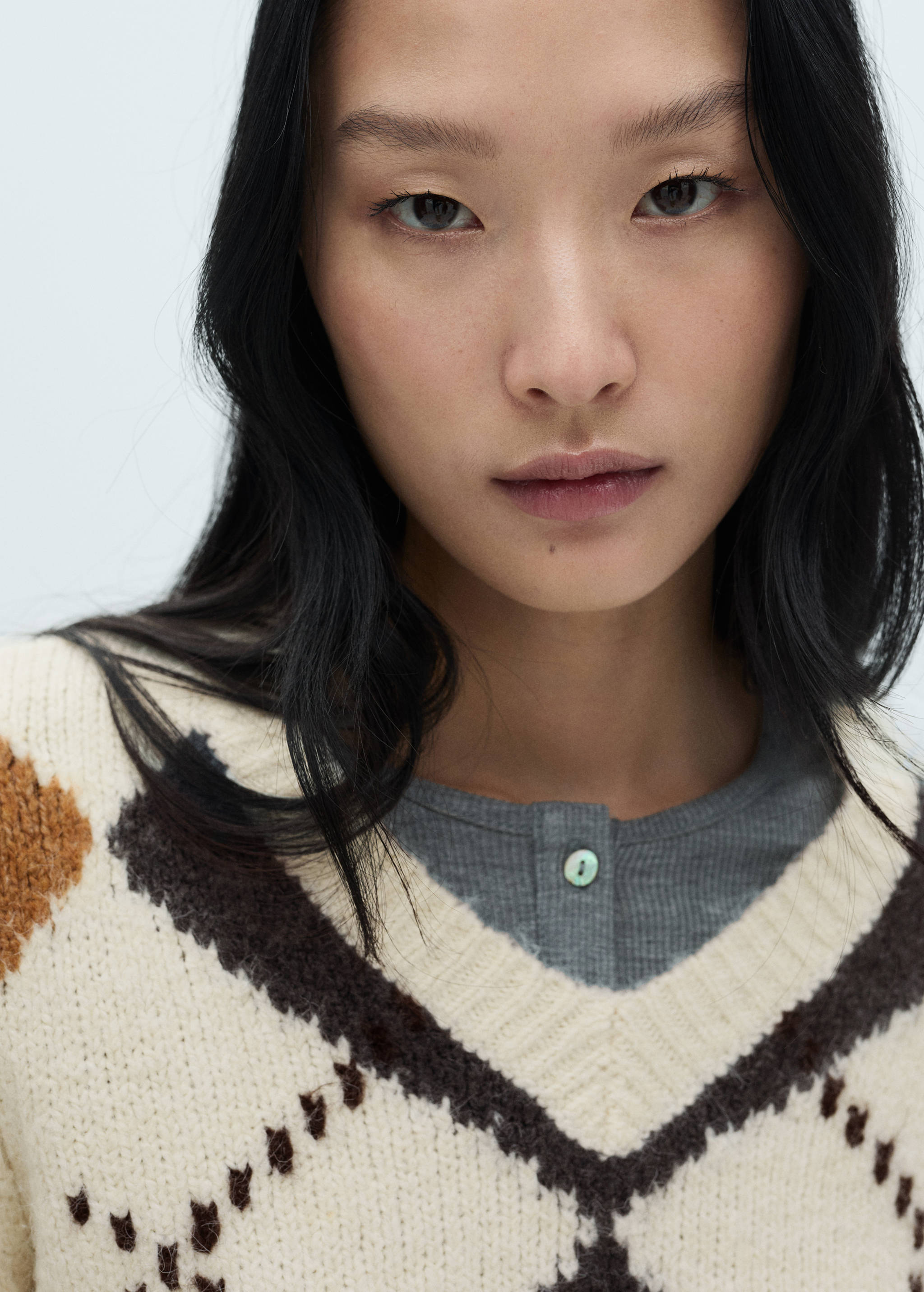 Diamond V-neck sweater - Details of the article 1