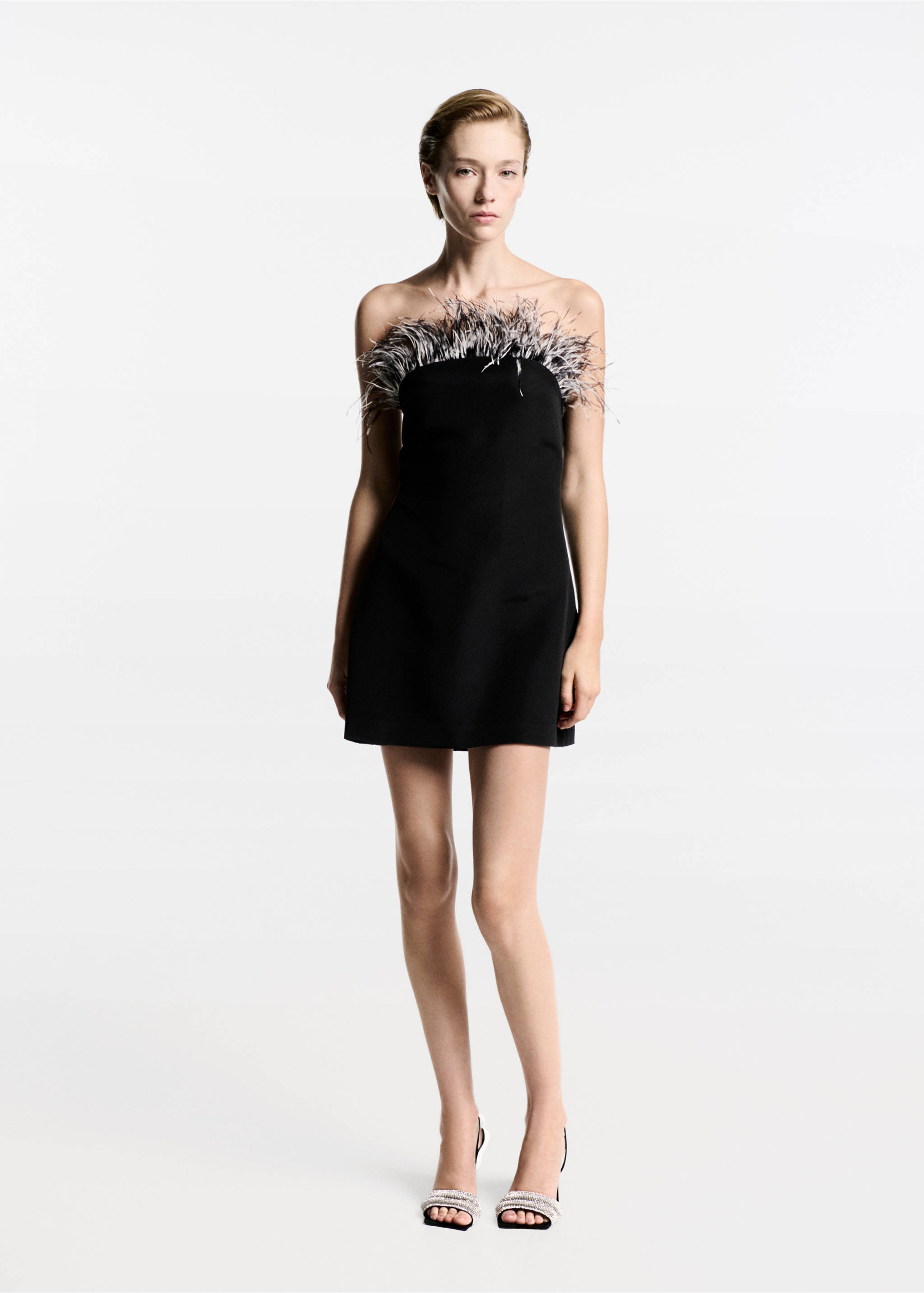 Strapless dress with feather detail - General plane, Black. Ref: 77039059-00.