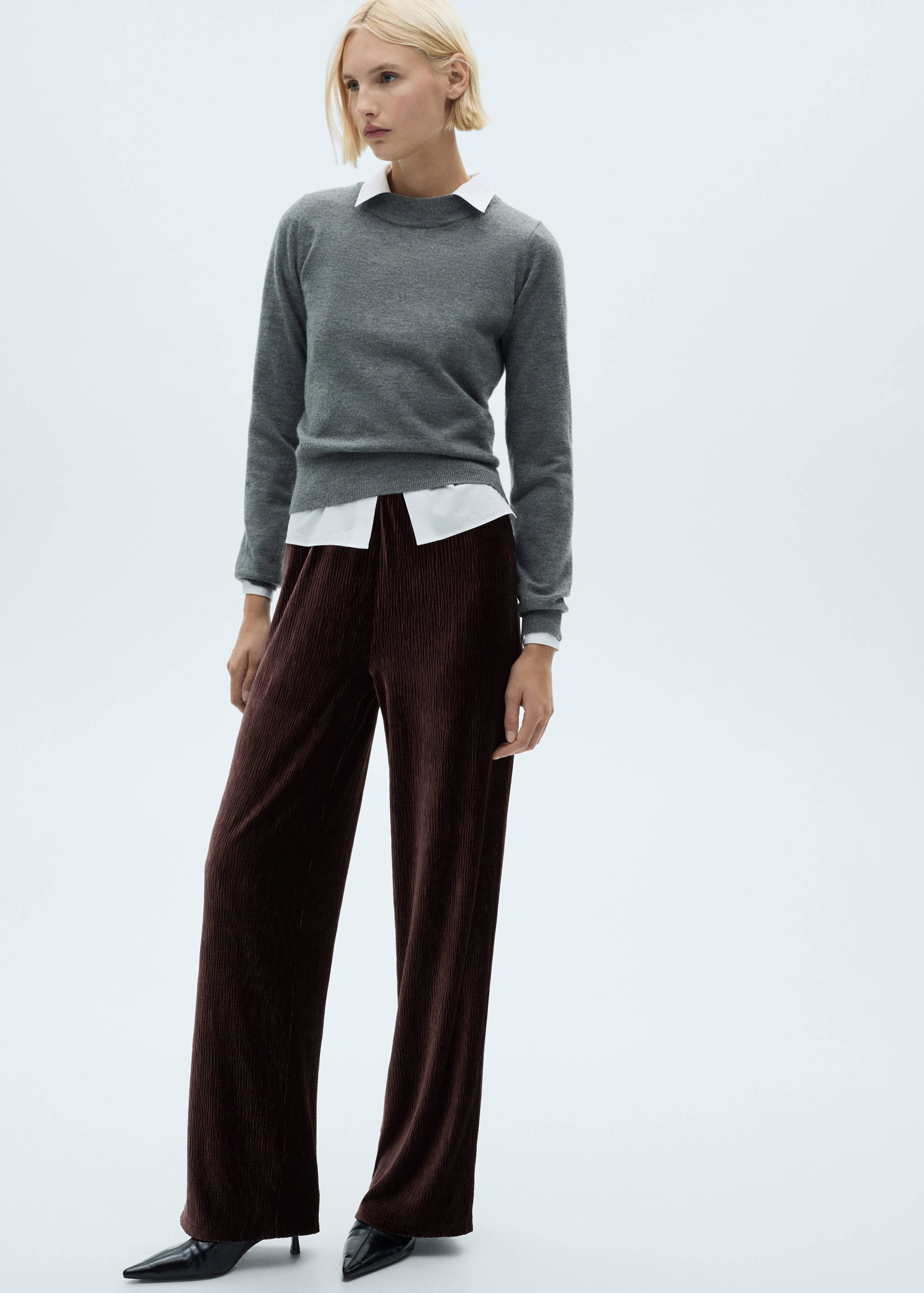Straight velvet trousers - Details of the article 2