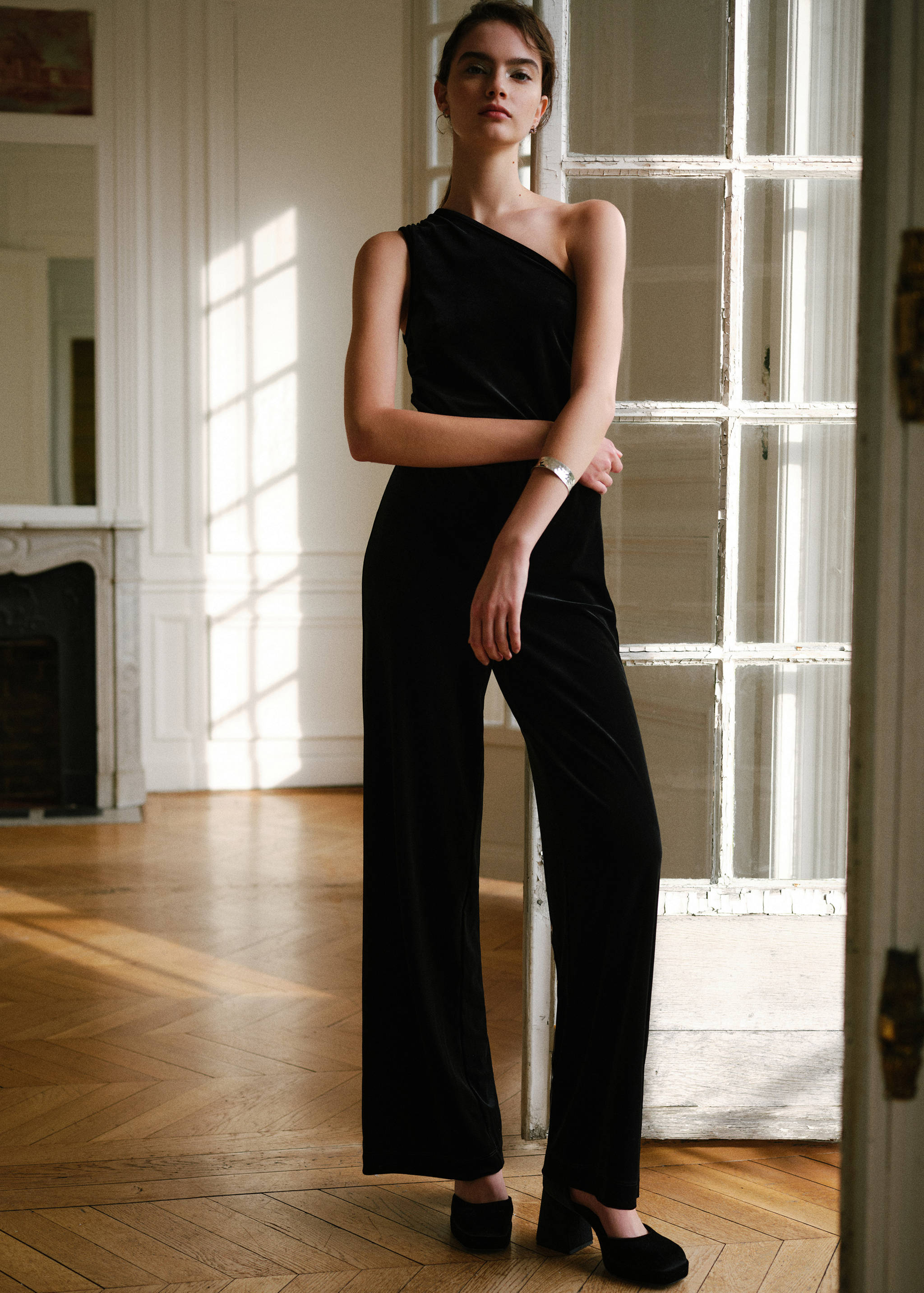 Asymmetric velvet jumpsuit - Details of the article 5