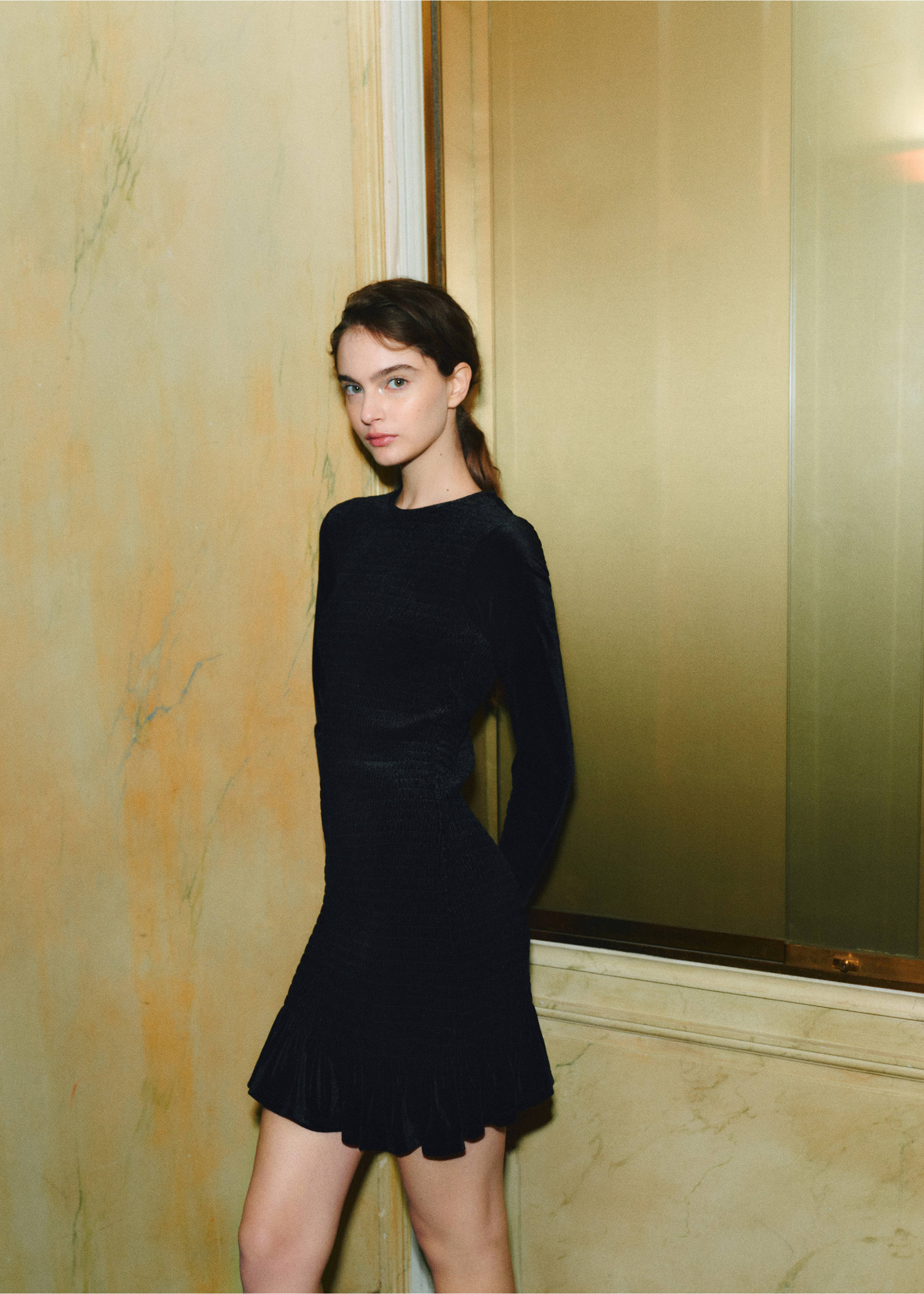 Ruched velvet dress - Details of the article 5, Black. Ref: 77039067-00.