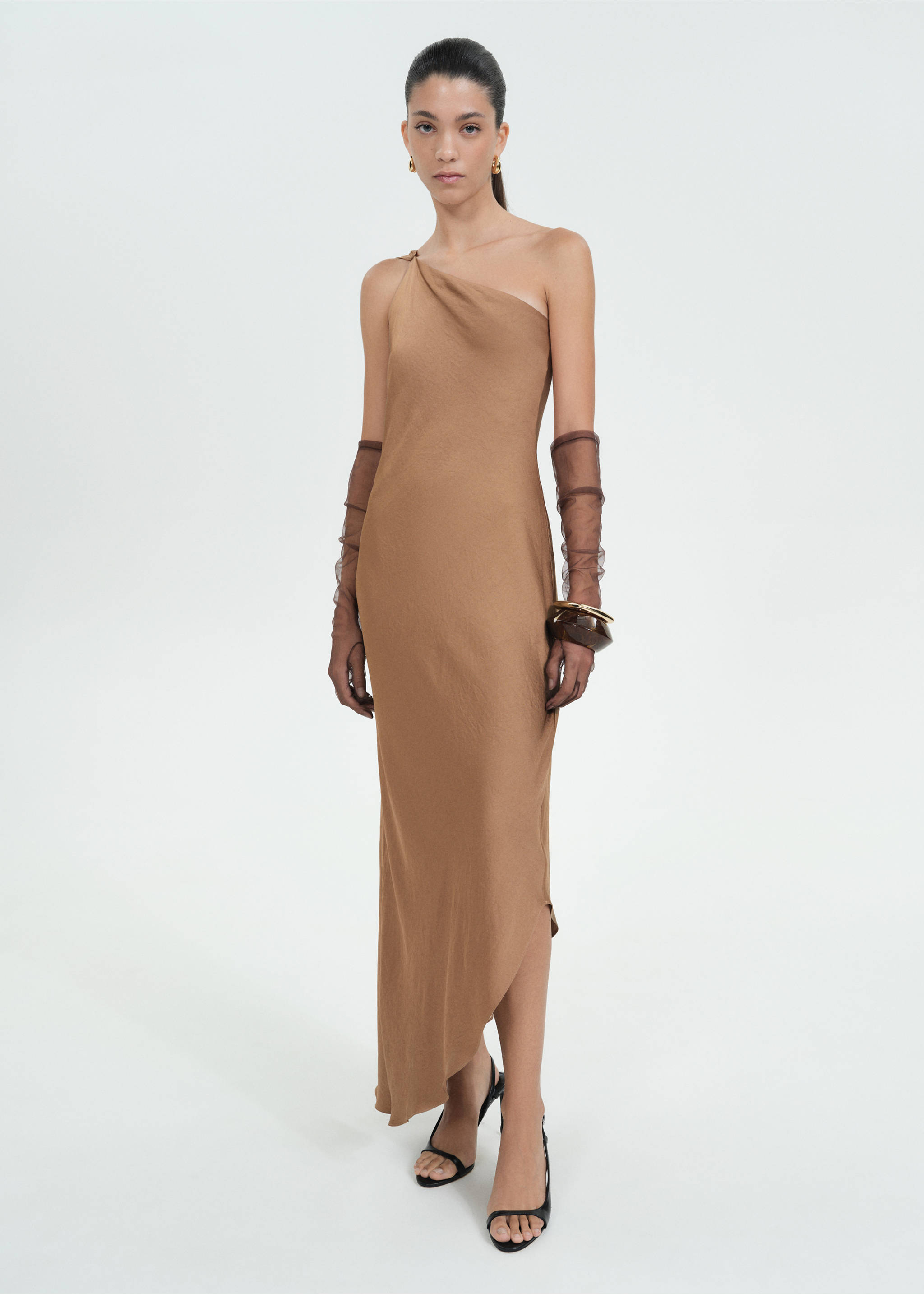 Long asymmetrical cape dress - General plane, Beige. Ref: 77039074-00.