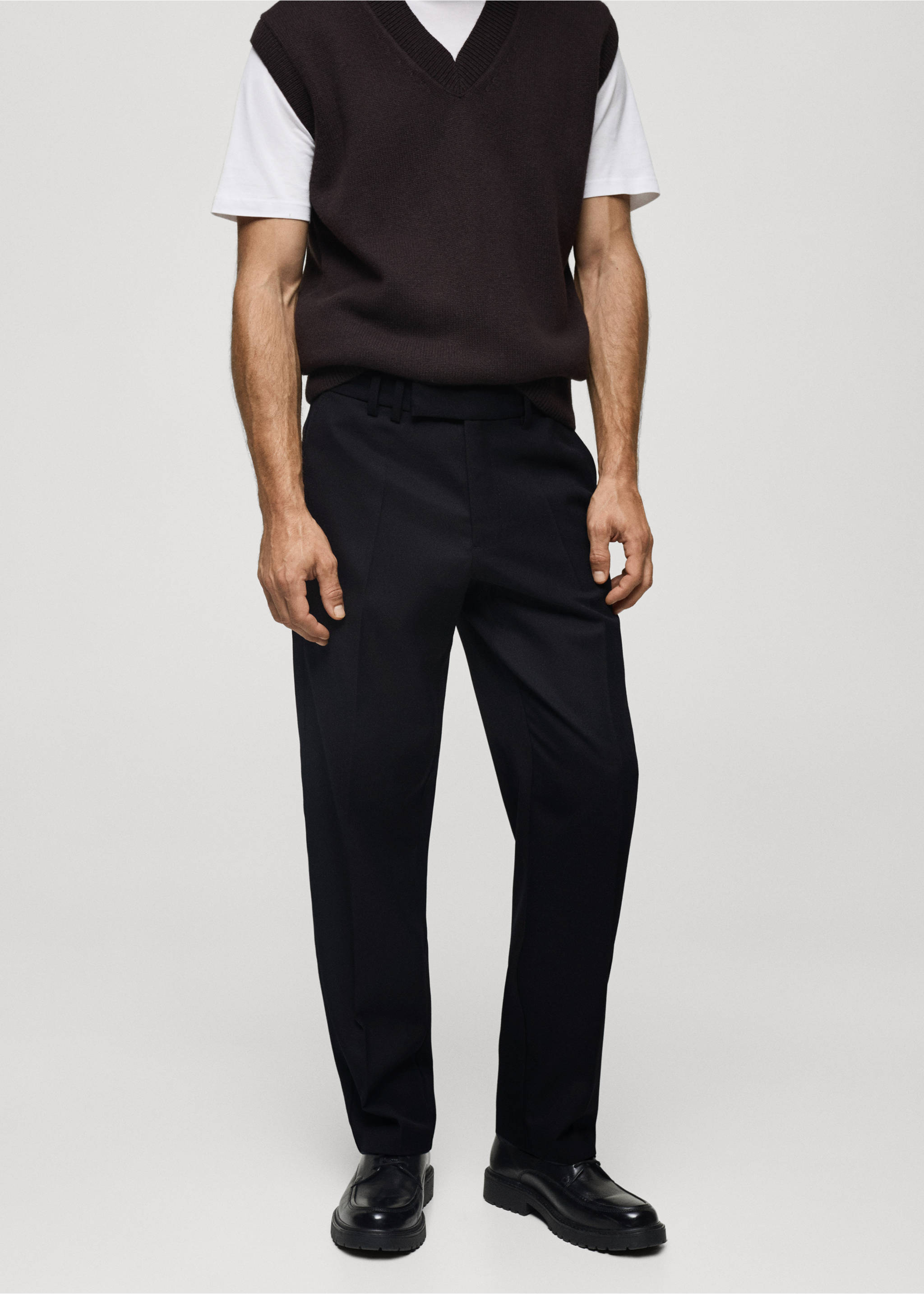 Regular-fit wool trousers - Medium plane, Dark Navy. Ref: 77039228-00.