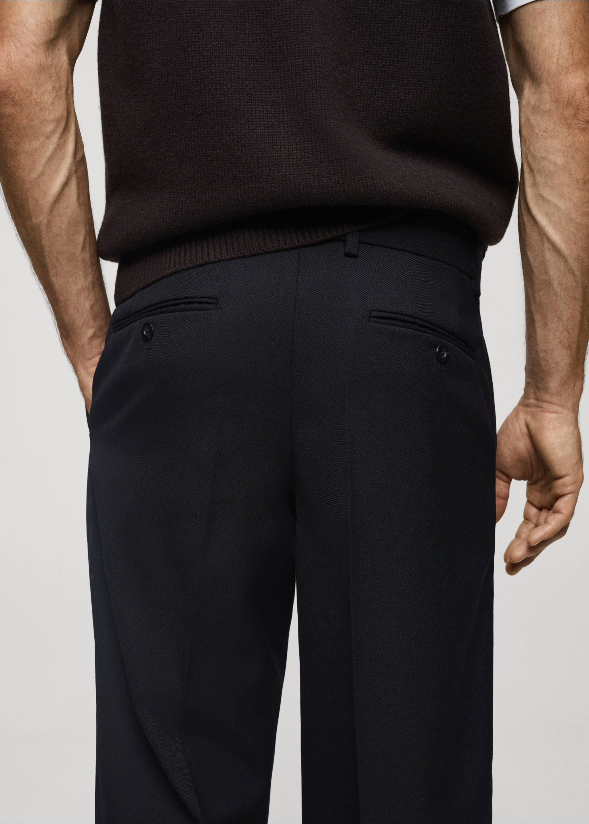 Regular-fit wool trousers - Details of the article 6, Dark Navy. Ref: 77039228-00.