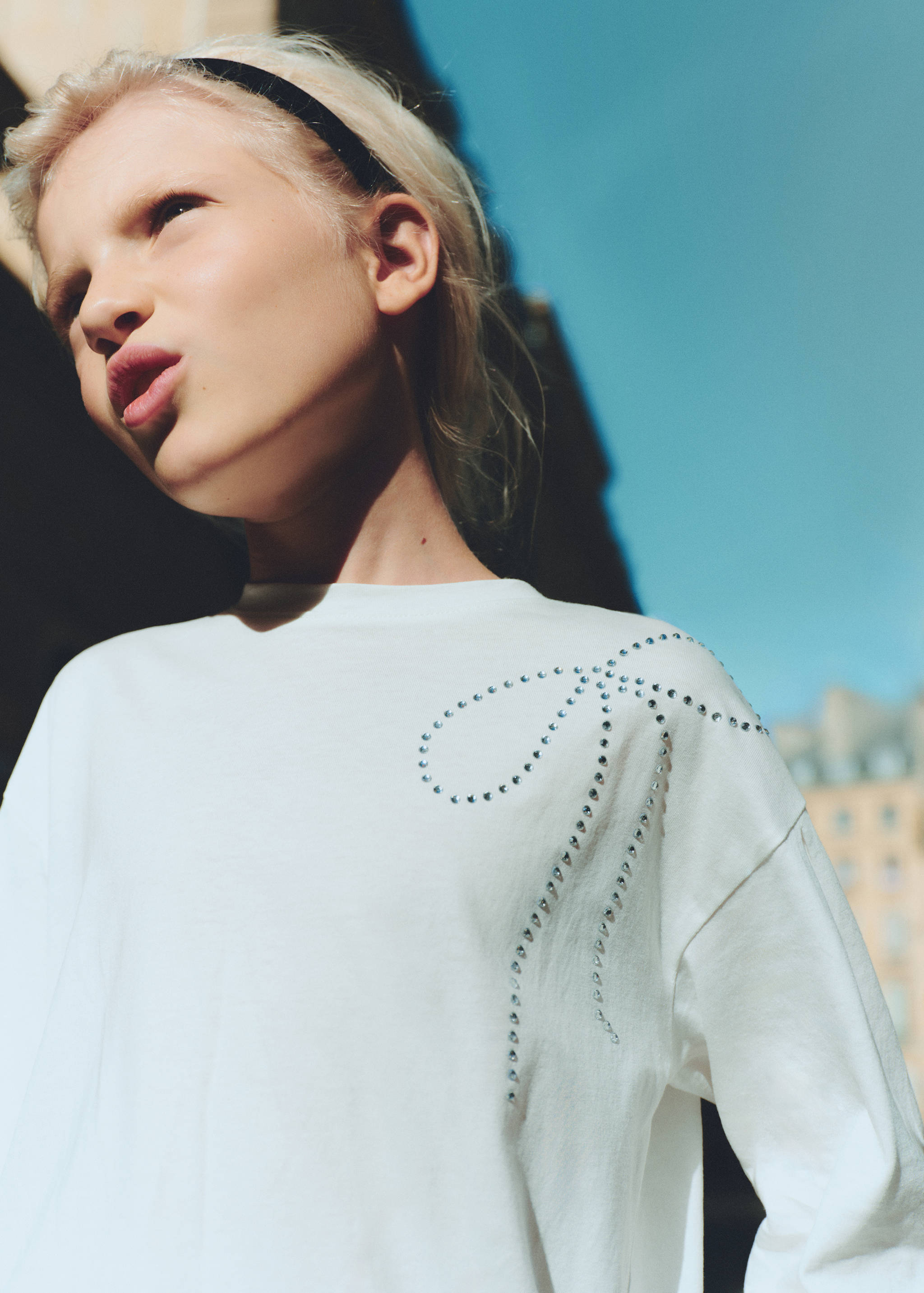 Camiseta manga larga detalle strass - Detalle del artículo 5