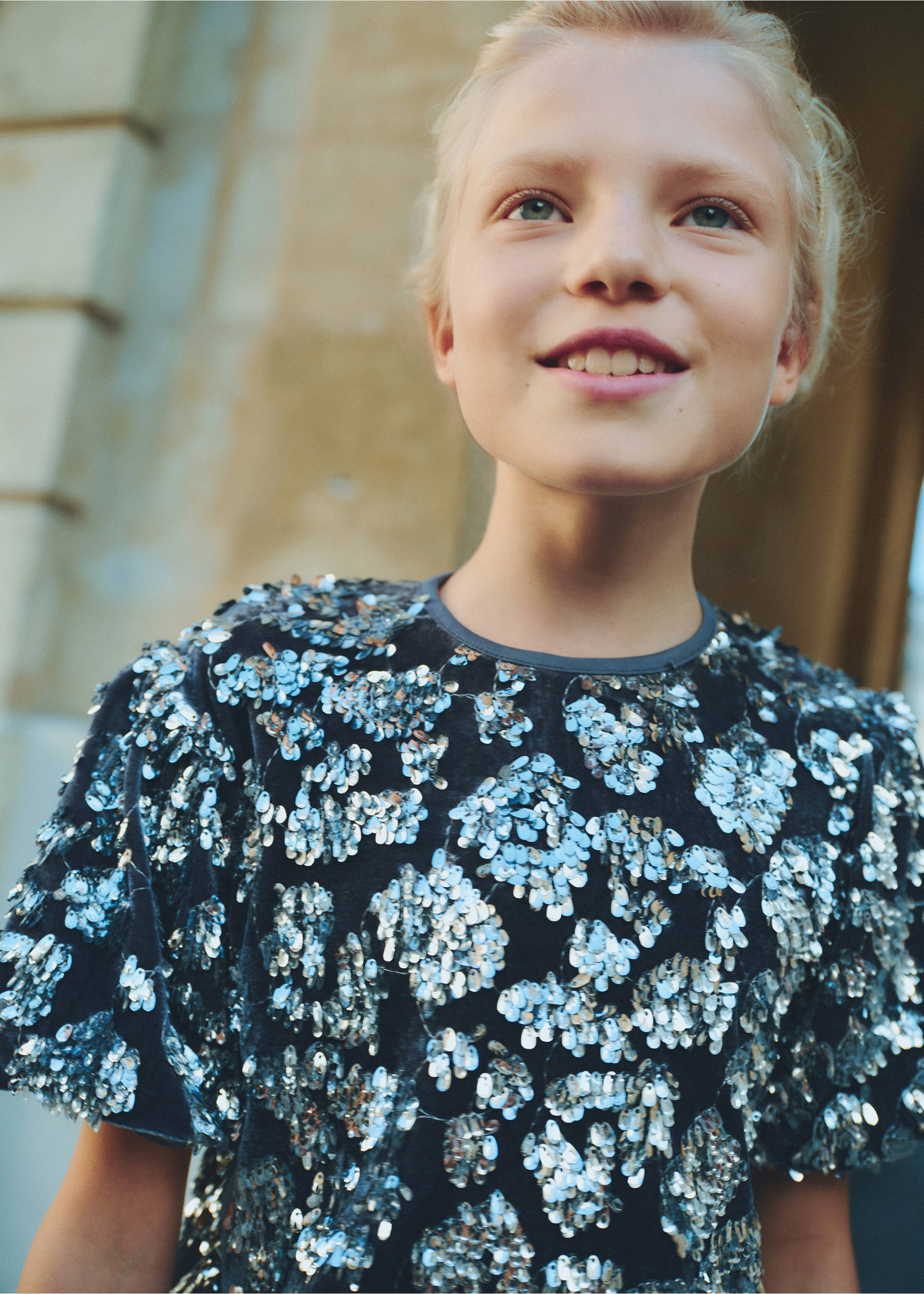 Sequin T-shirt - Details of the article 7, Blue. Ref: 77039232-00.