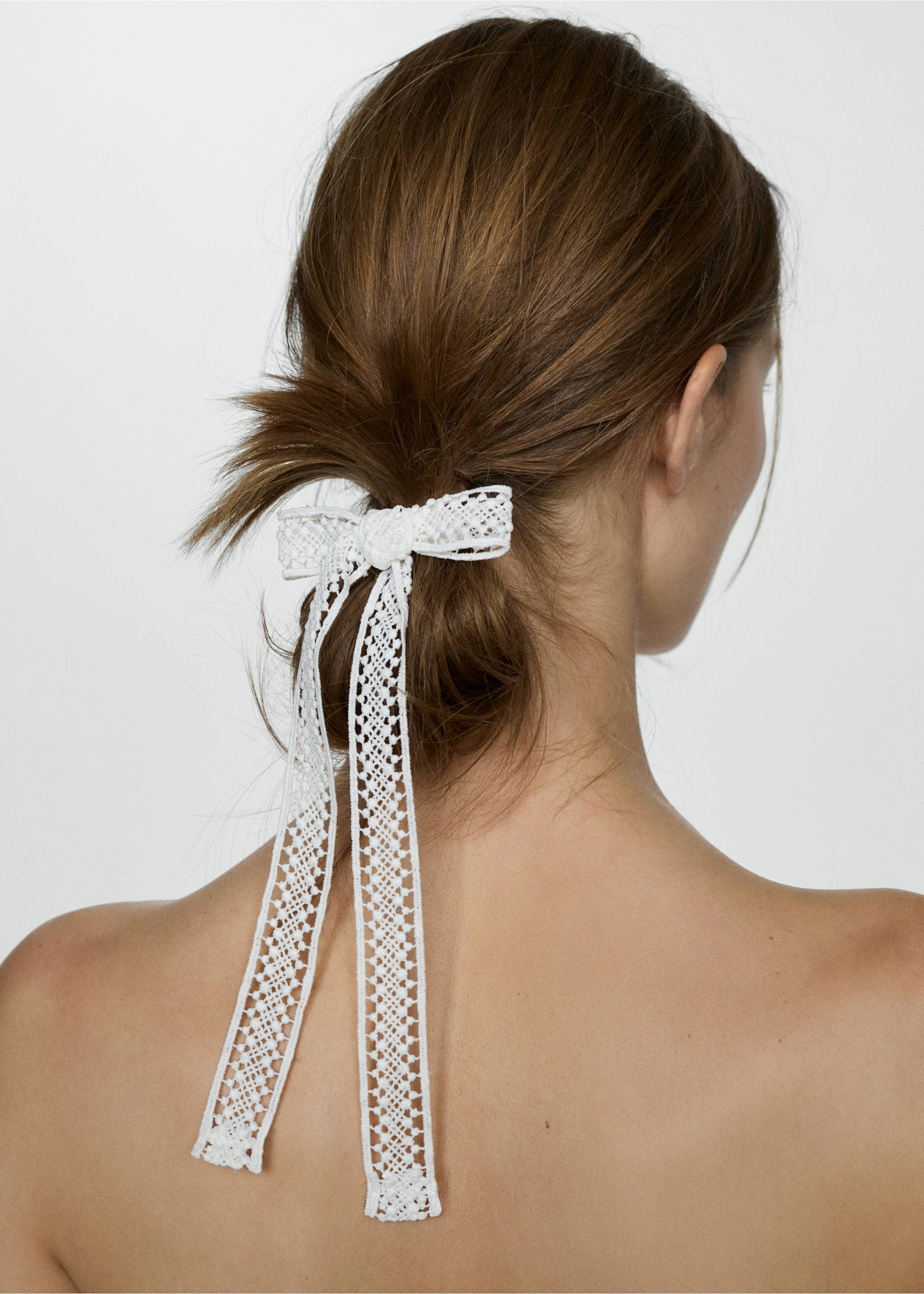 Pack of 2 crochet bow pins - General plane, White. Ref: 77040251-00.