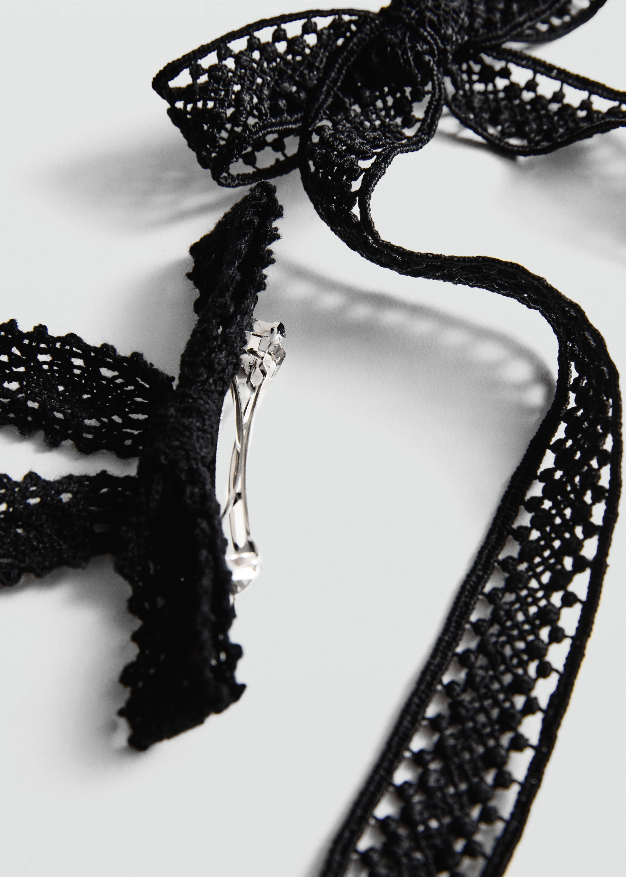 2er-Pack Schleifenspangen im Häkel-Style - Mittlere Ansicht, Schwarz. Ref: 77040251-00.