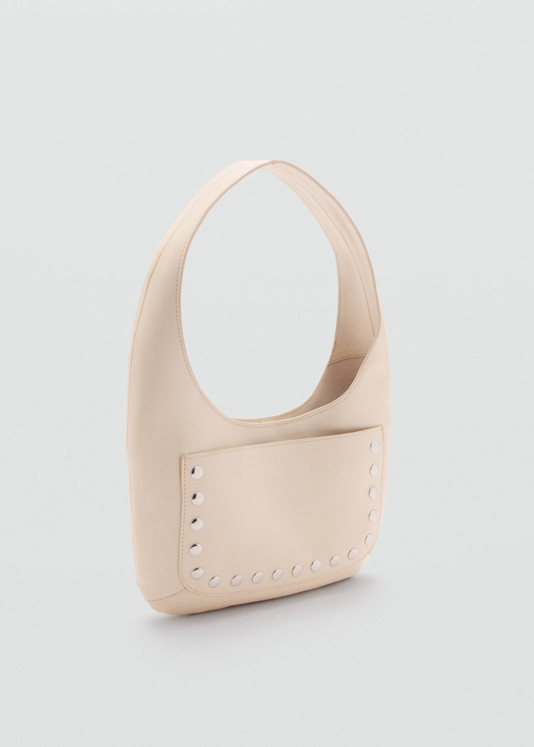 Bolso piel tachuelas - Plano medio