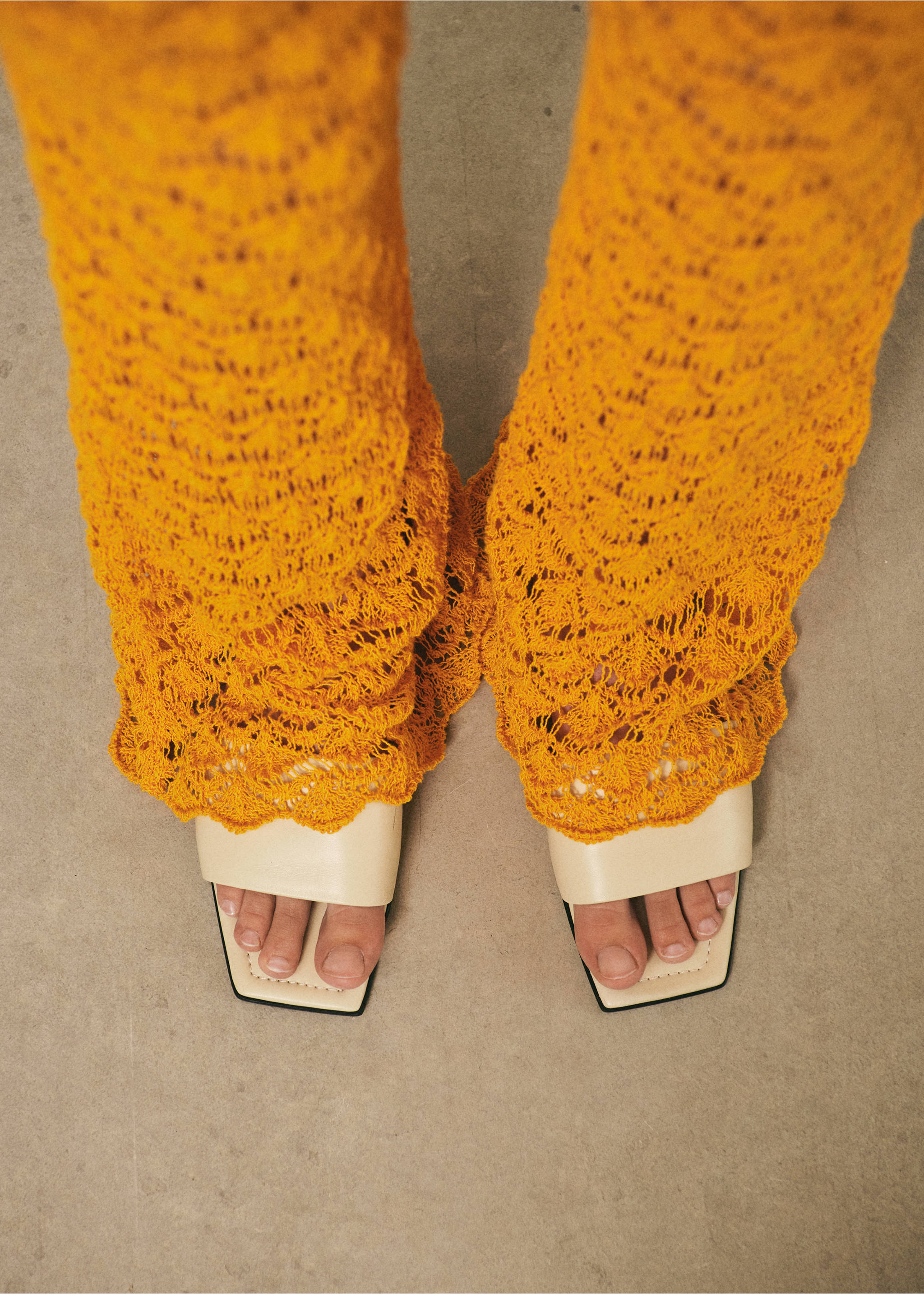 Leren sandaal met bandje - Overzichtstekening, Ecru. Ref: 77040284-00.