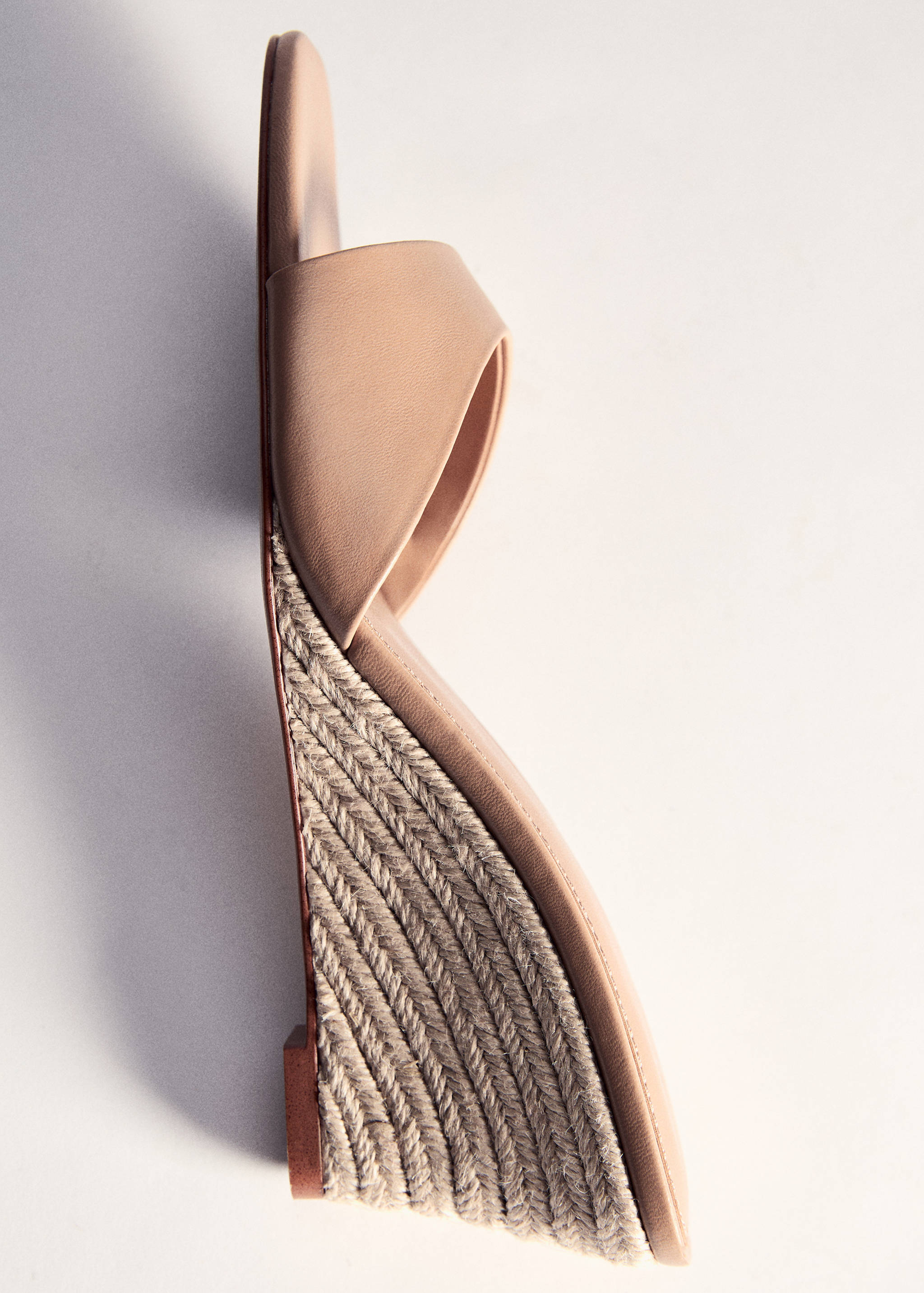 Sandale s punom petom - Detalji artikla 5