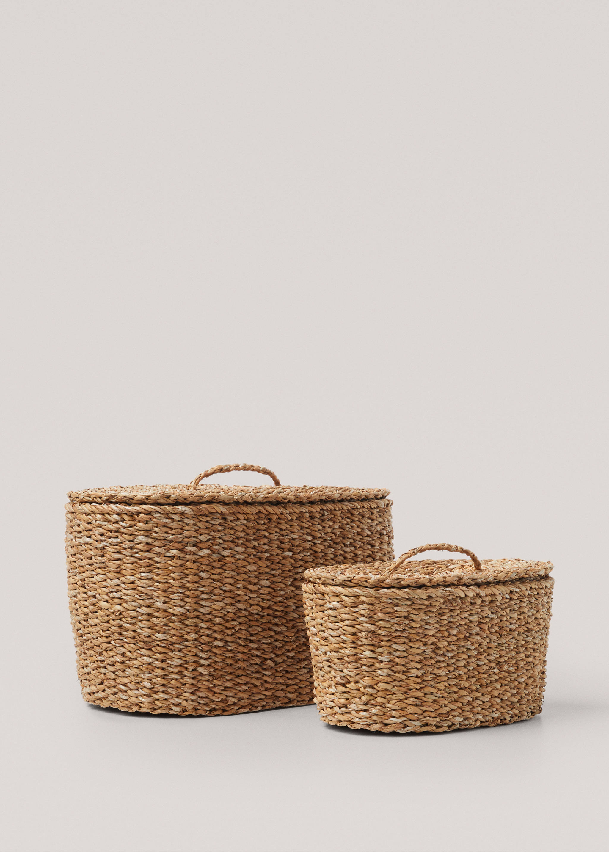 Small natural fibre oval basket - Details of the article 1