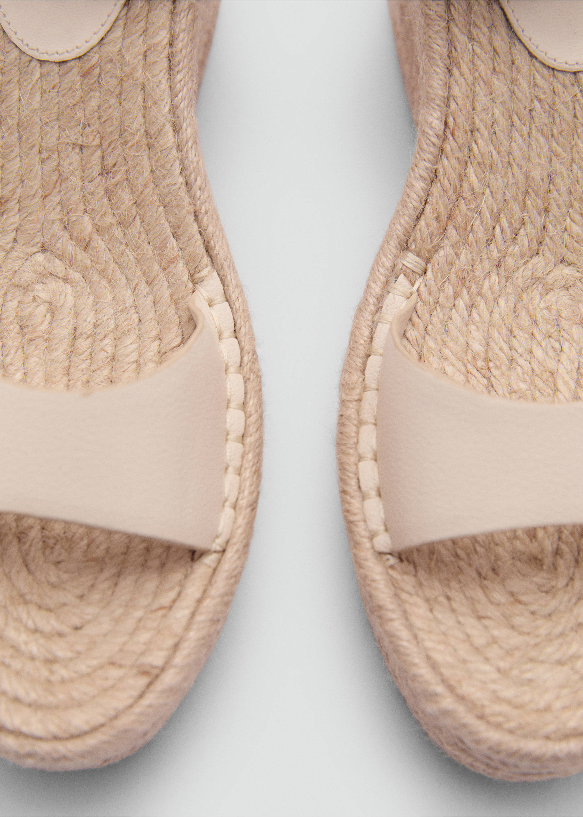 Sandale na punu petu s kopčom - Detalji artikla 2, Svjetlosmeđa. Ref: 77040335-00.