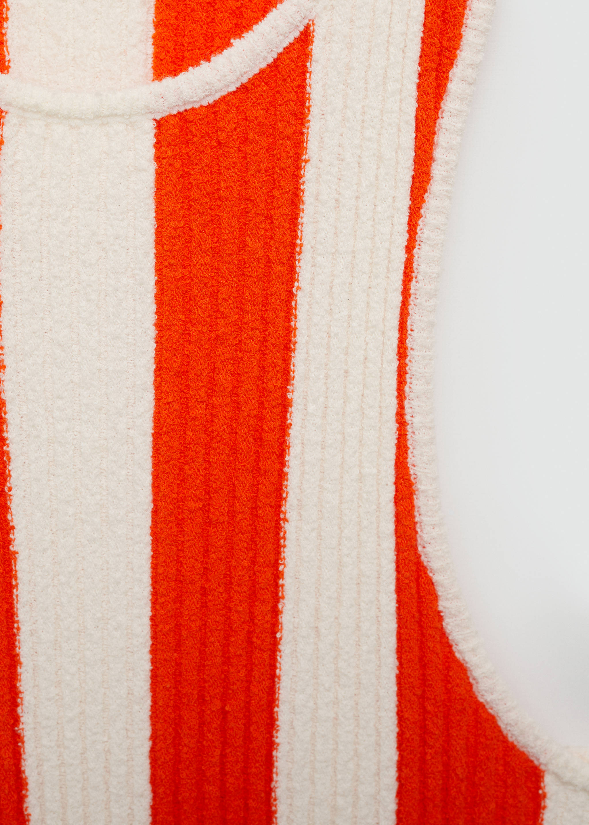 Ribbed knitted dress with stripes - Details of the article 8