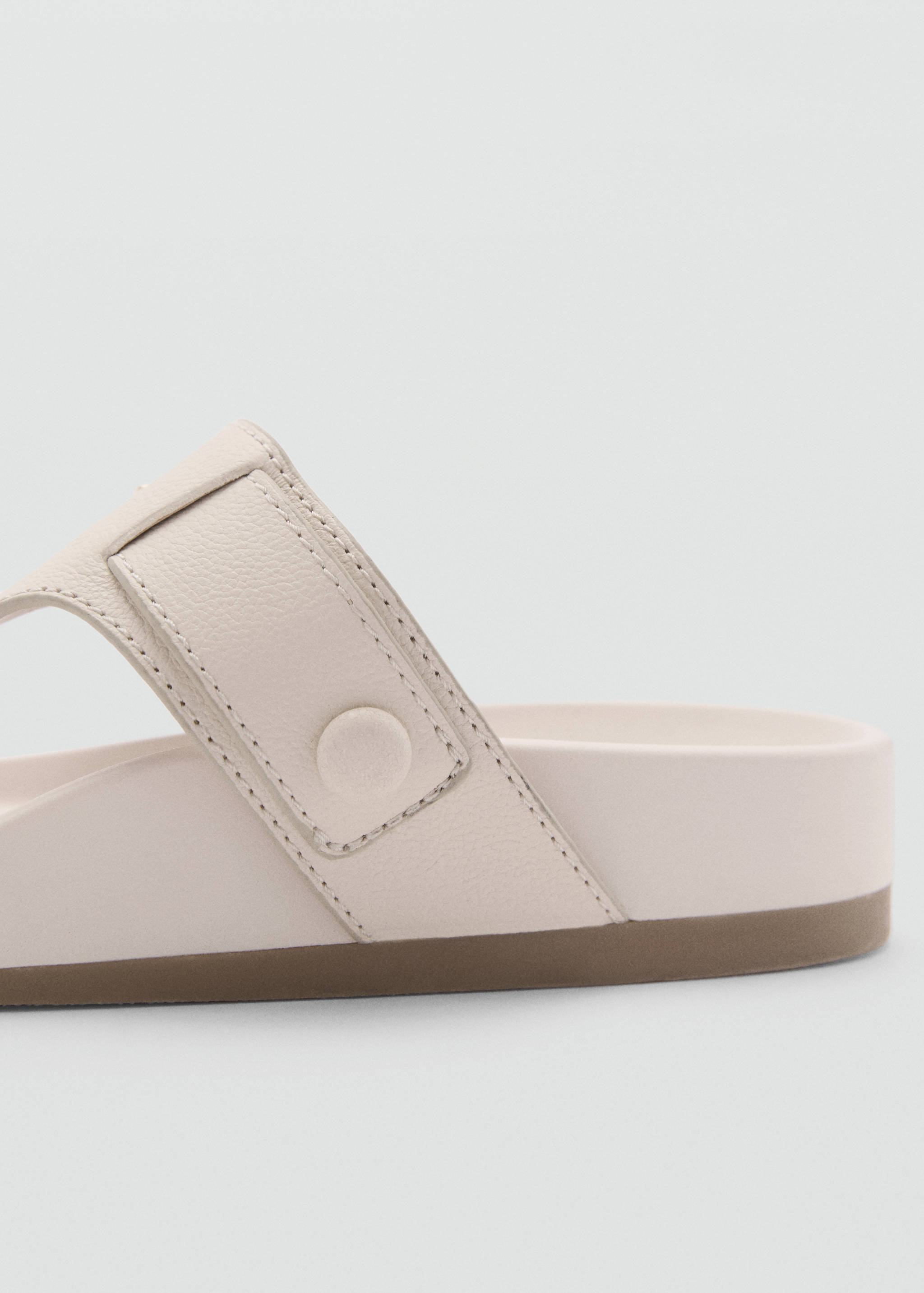 Buckle leather sandals - Details of the article 1