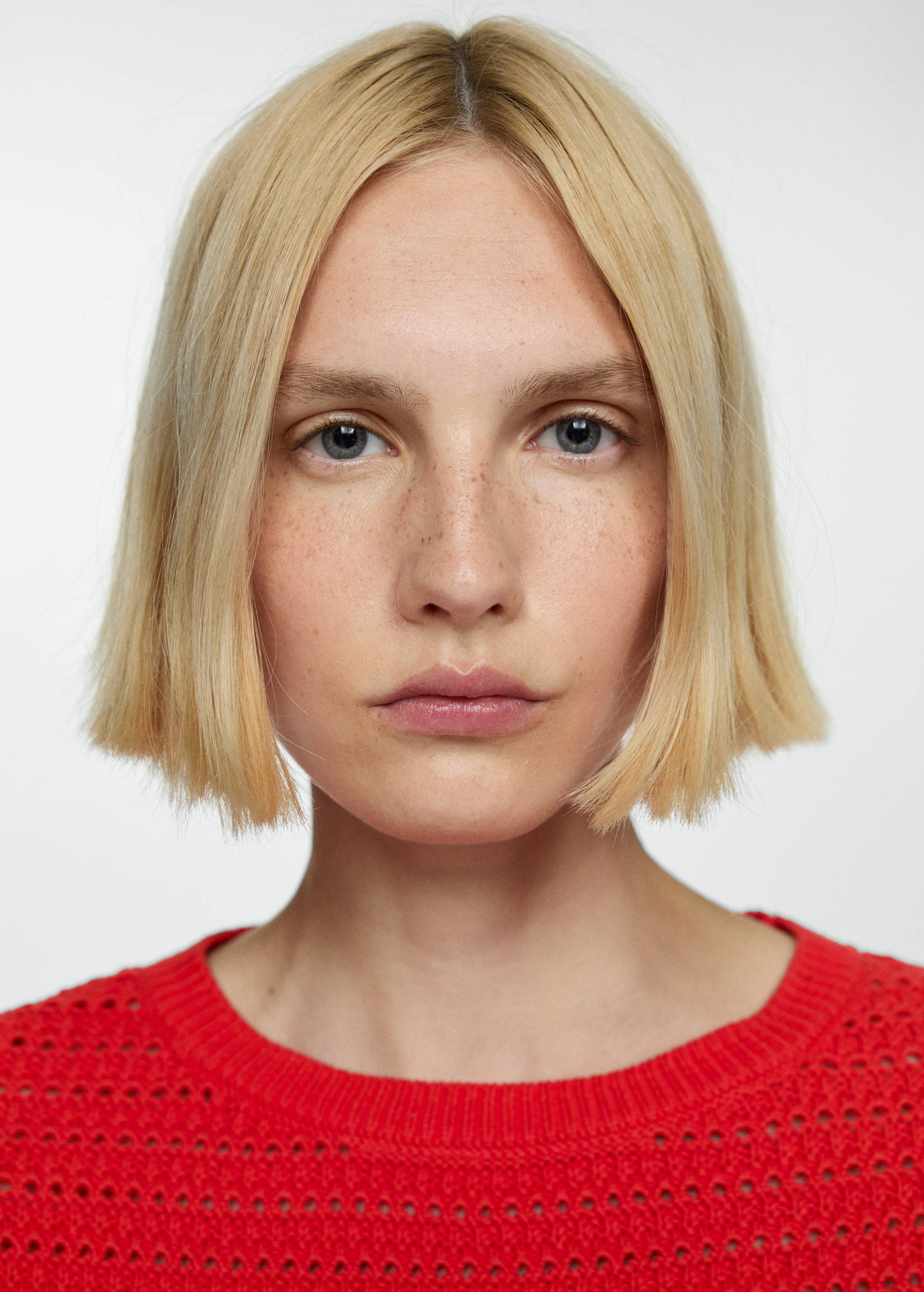 Strickpullover mit Lochmusterdetails - Detail des Artikels 1