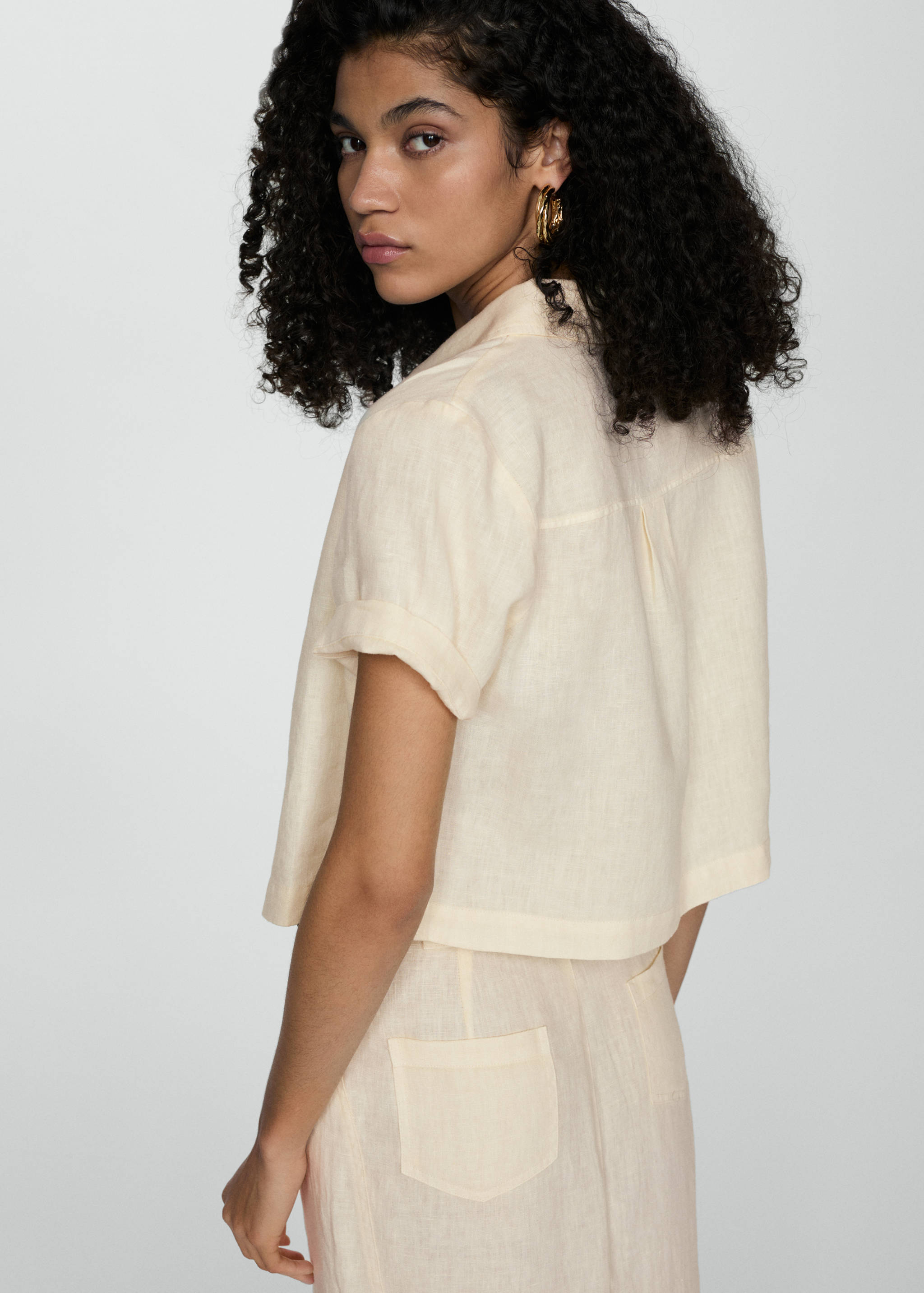 Short sleeve linen-blend shirt - Reverse of the article