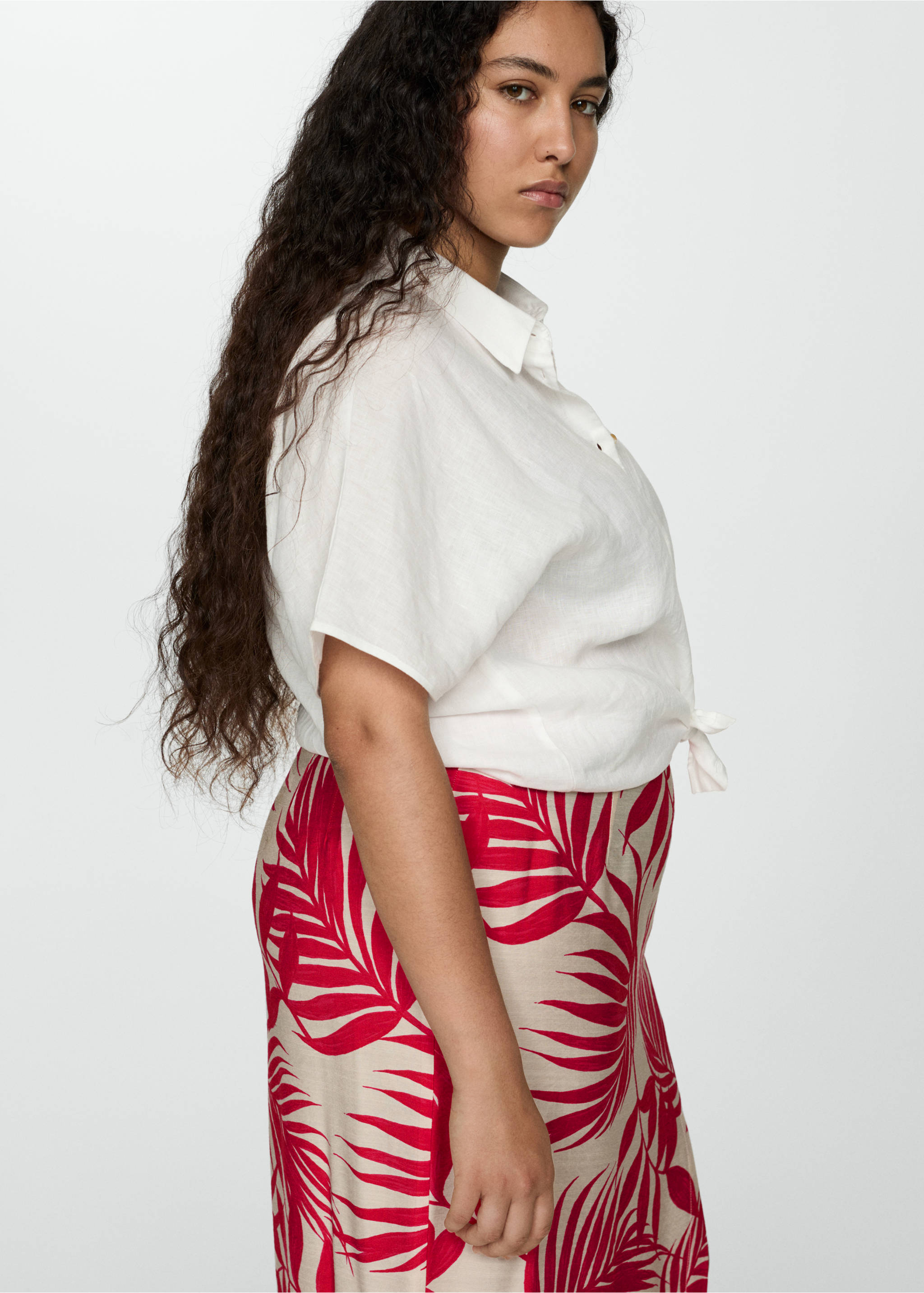 Printed skirt with slit - Details of the article 4, Ecru. Ref: 77040349-00.
