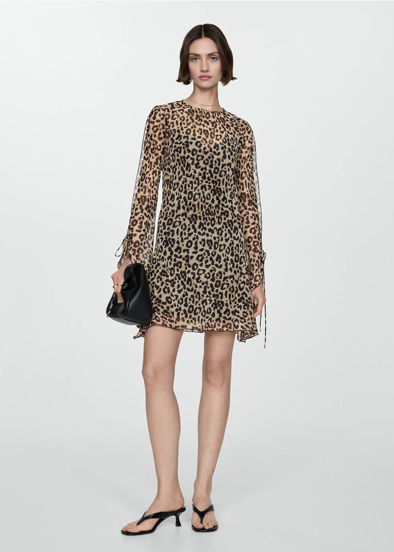 Short leopard-print dress