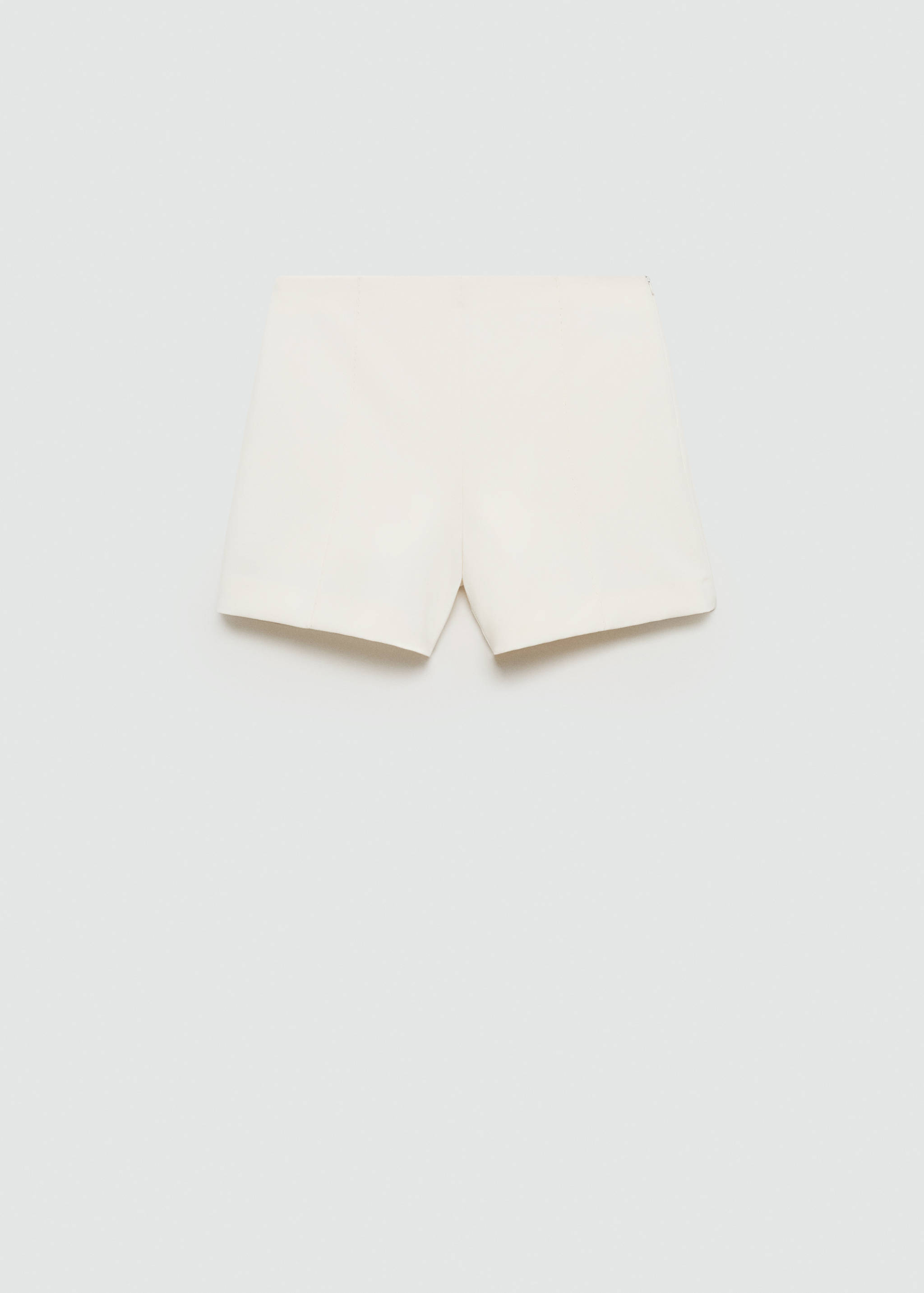 Straight mid-rise shorts - Article without model