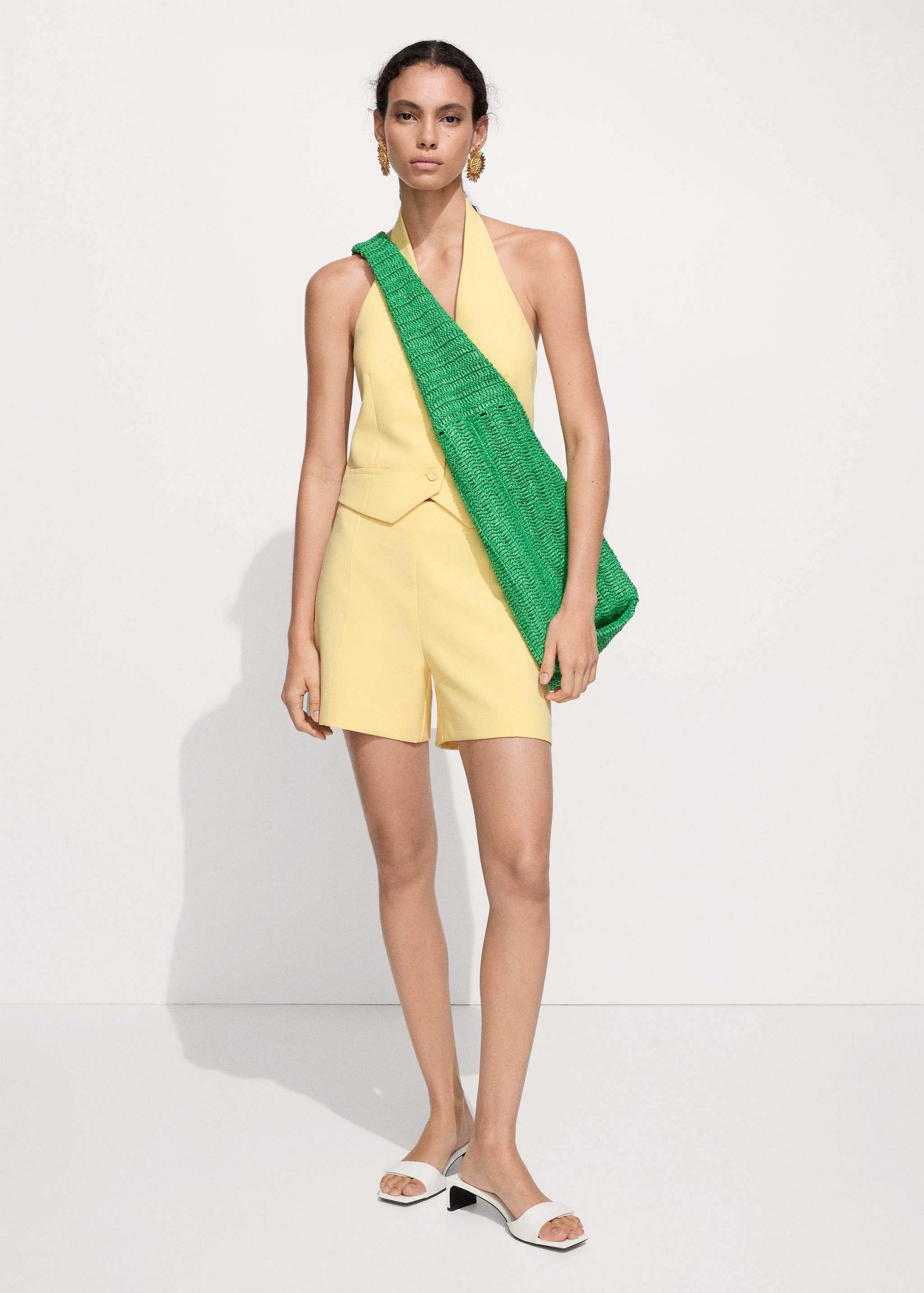 Shorts rectos tiro medio - Plano general