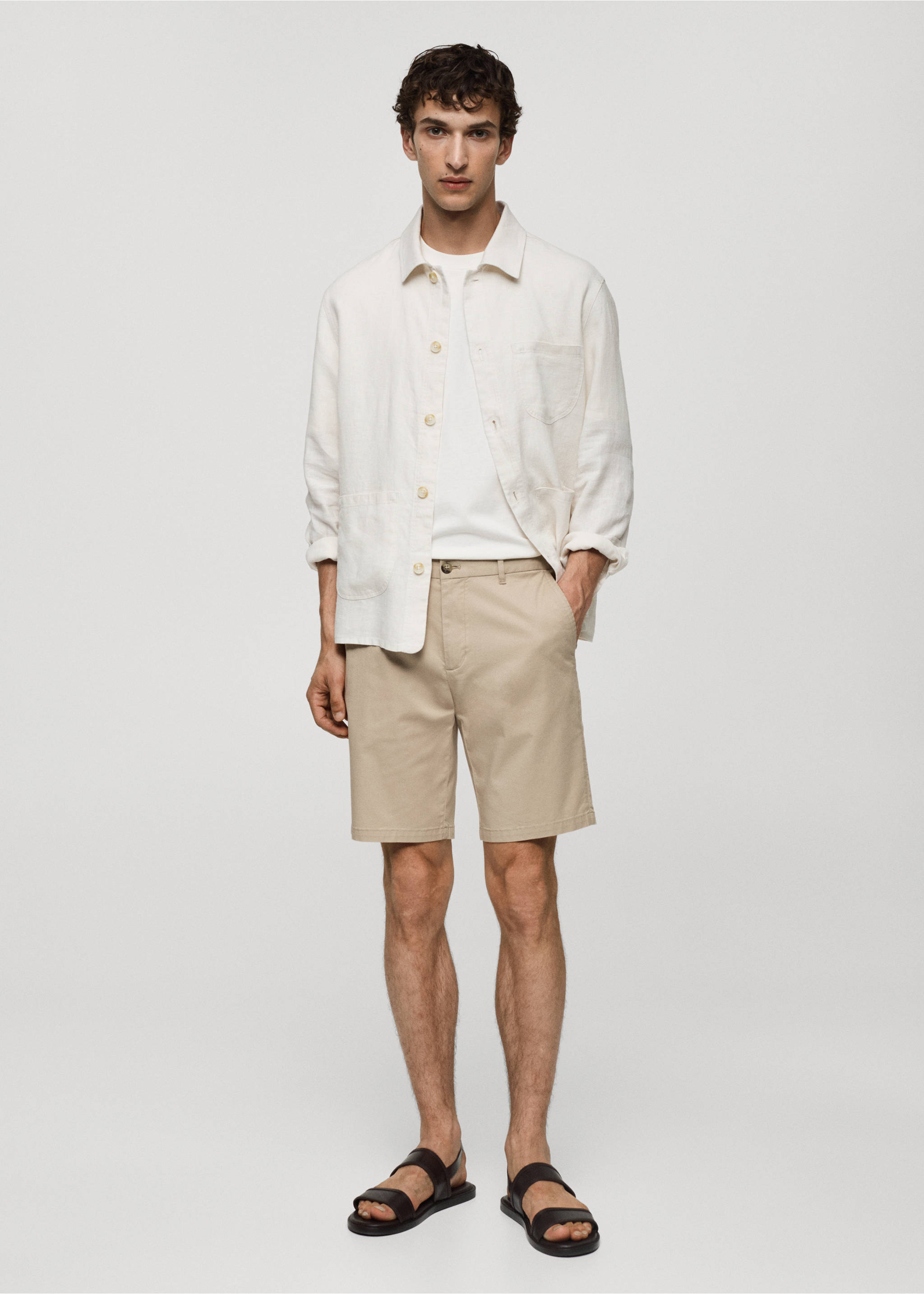 Slim-fit chino cotton bermuda shorts - General plane, Beige. Ref: 77040564-00.