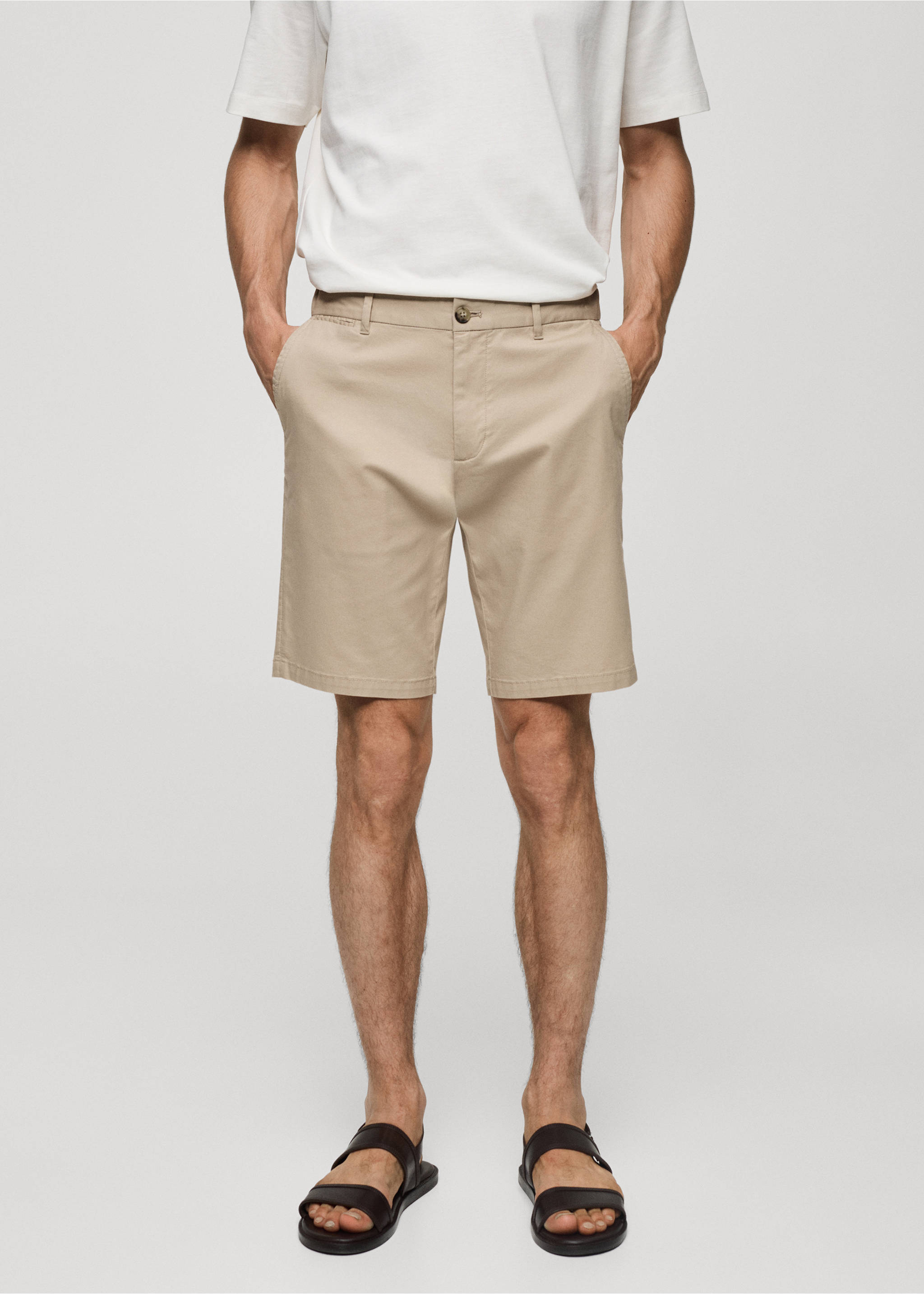 Slim-fit chino cotton bermuda shorts - Medium plane, Beige. Ref: 77040564-00.