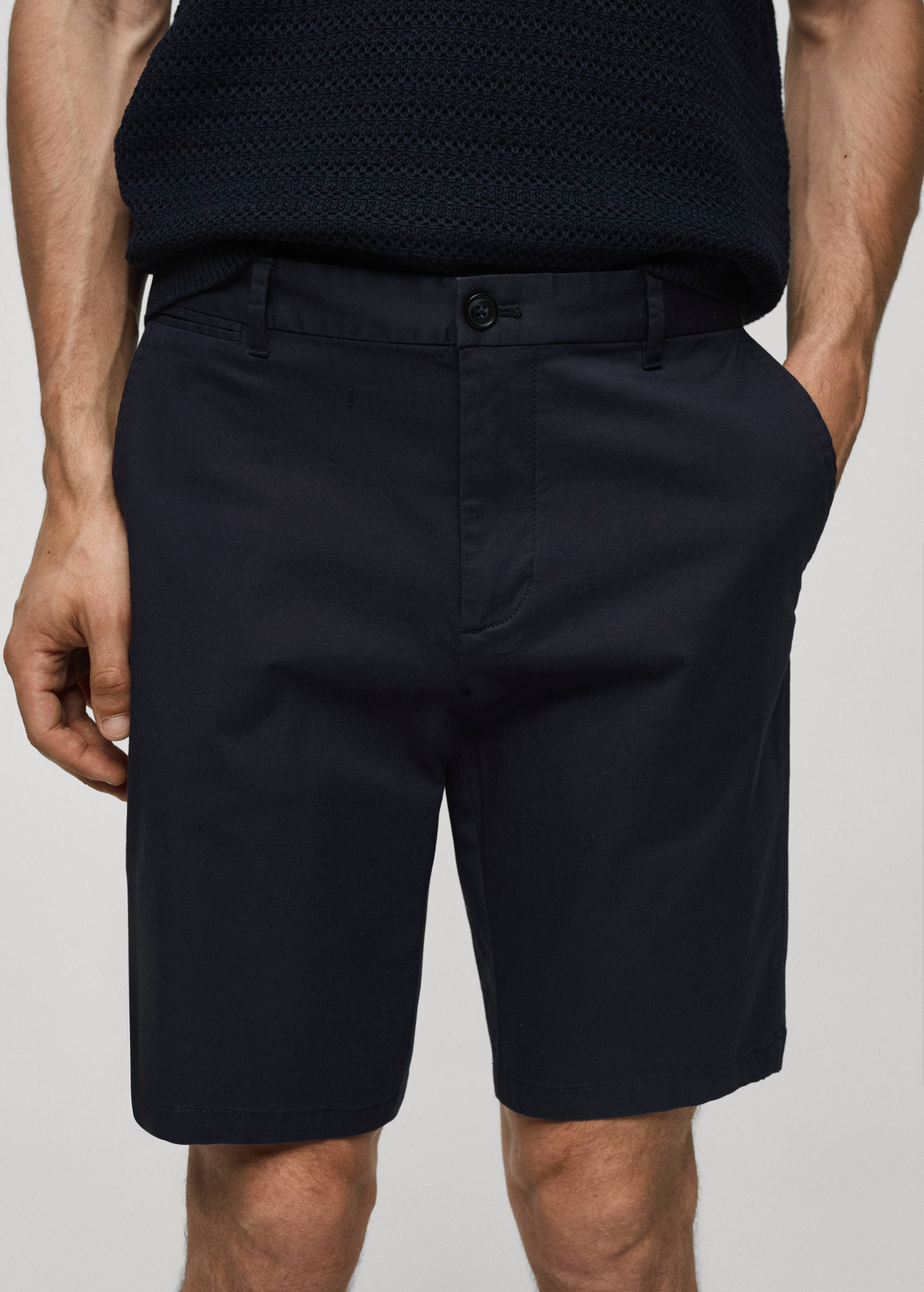 Slim-fit chino cotton bermuda shorts - Details of the article 1