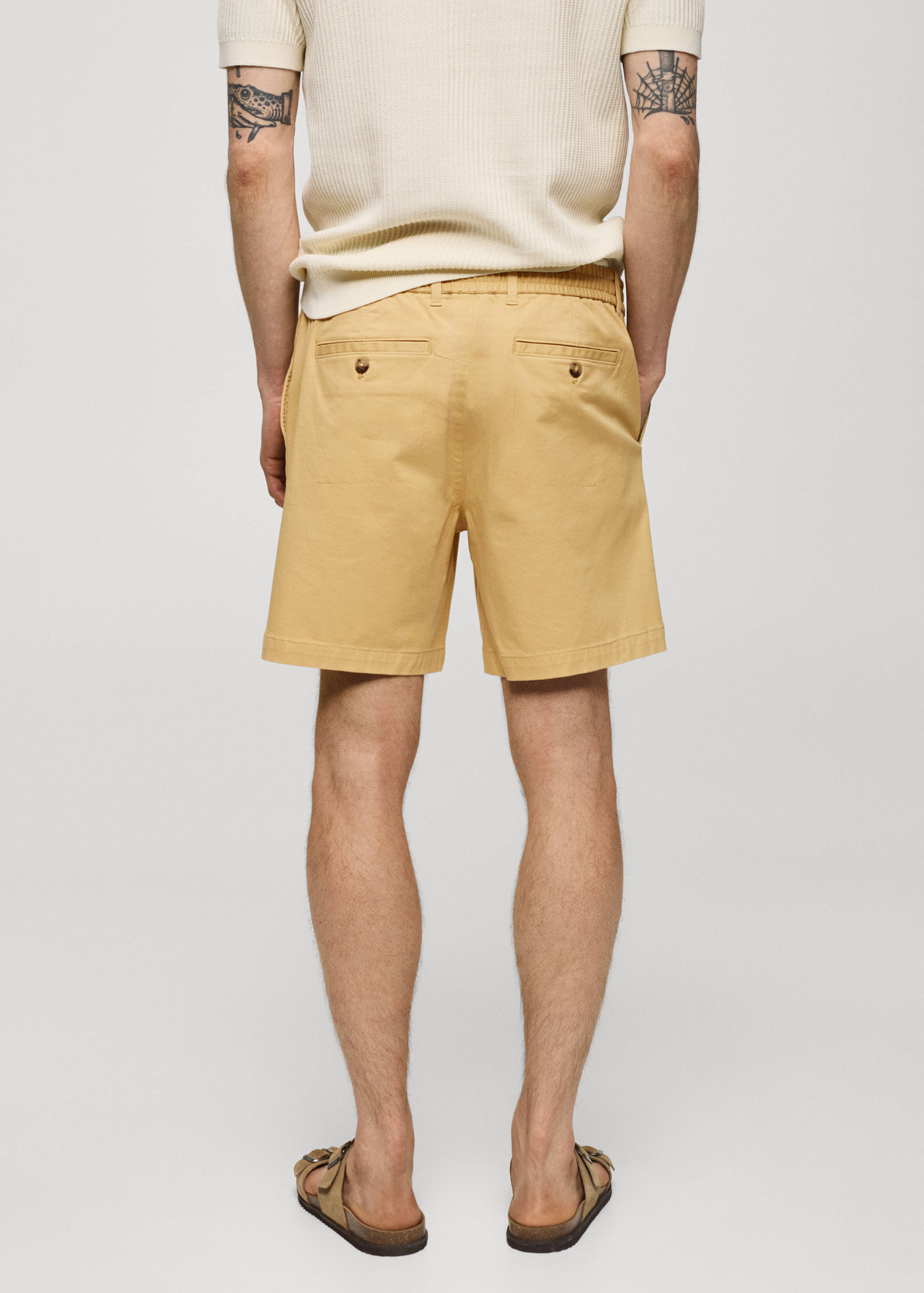 Cotton shorts with drawstring - Reverse of the article