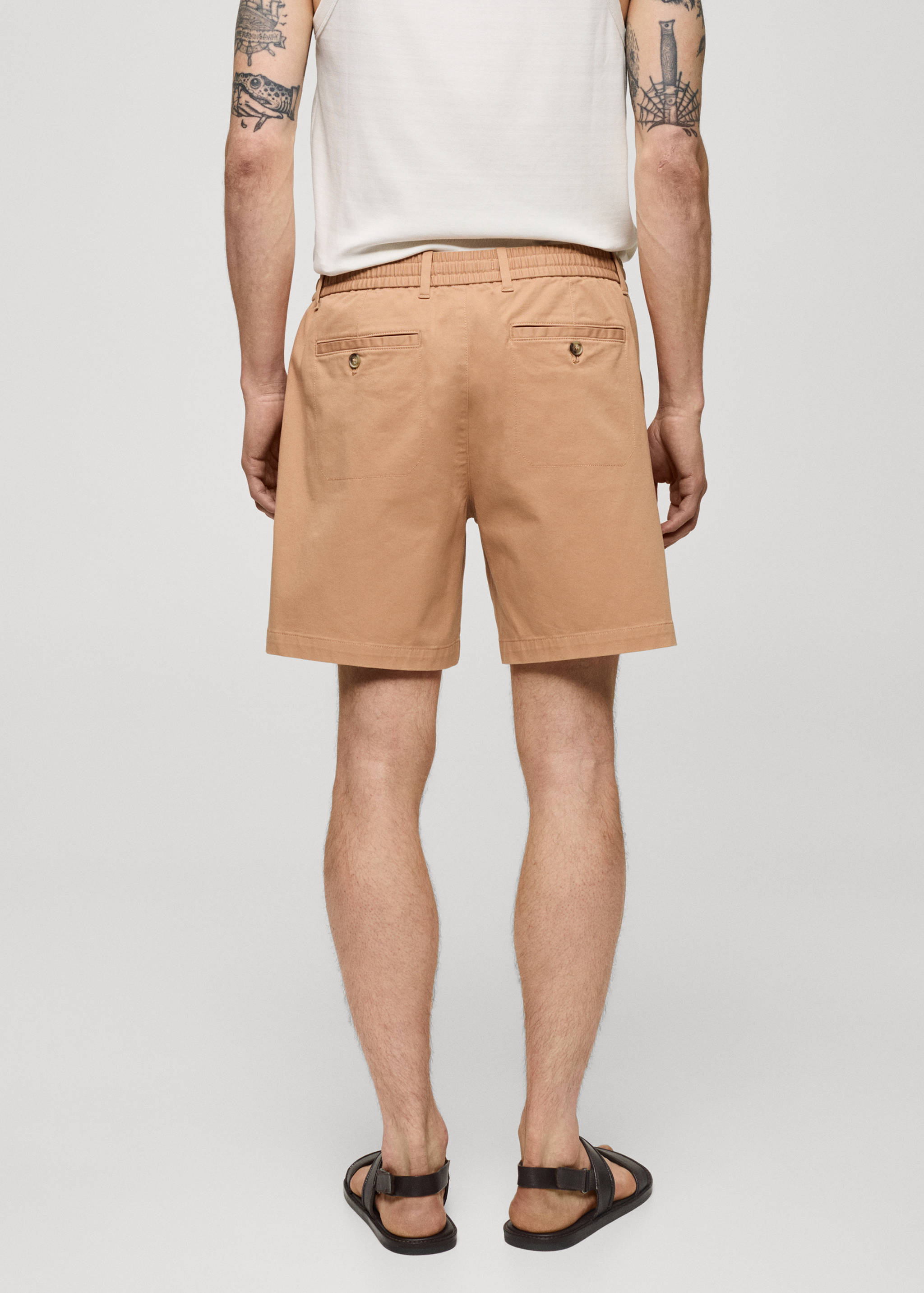 Cotton shorts with drawstring - Reverse of the article