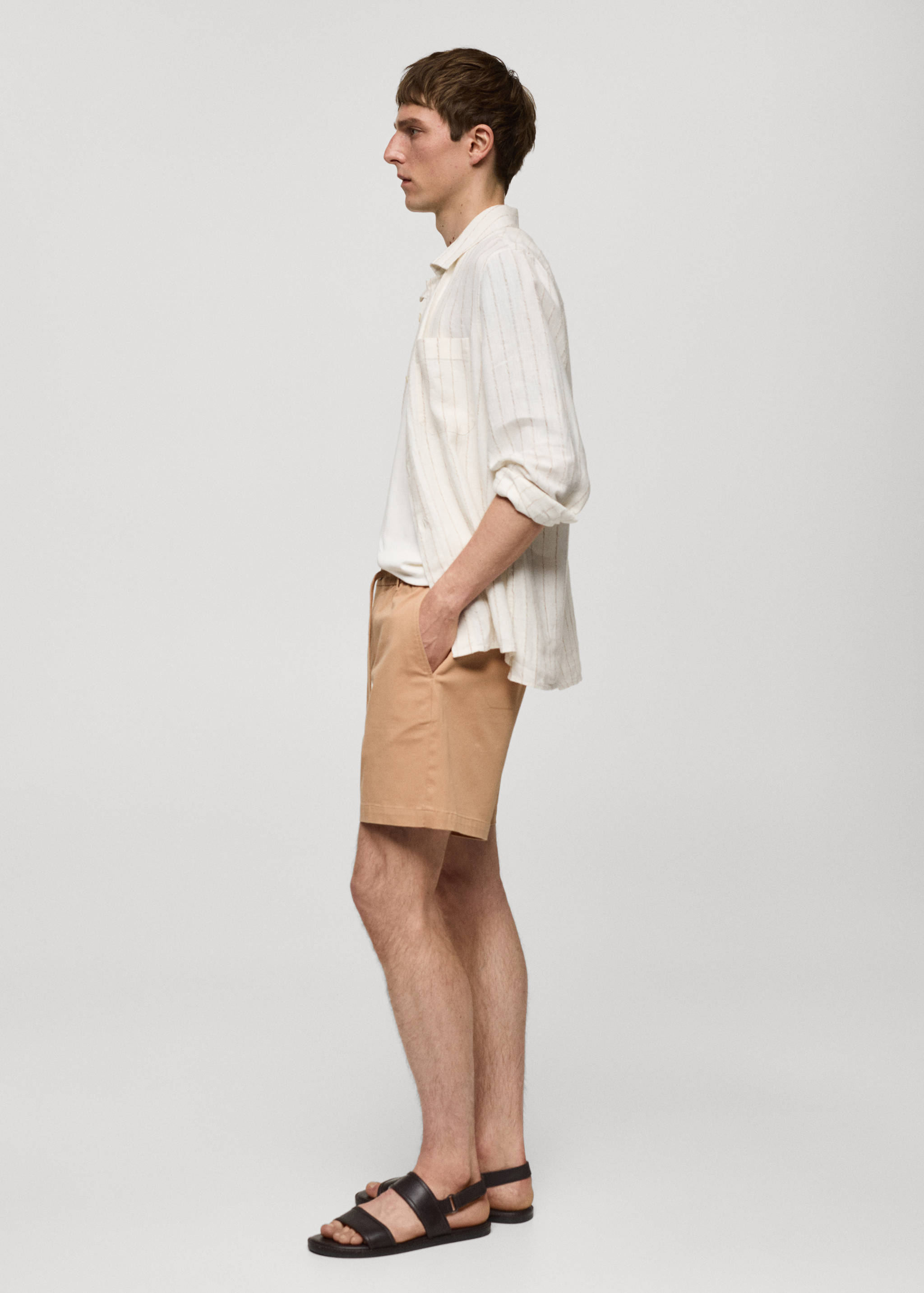 Cotton shorts with drawstring - Details of the article 2