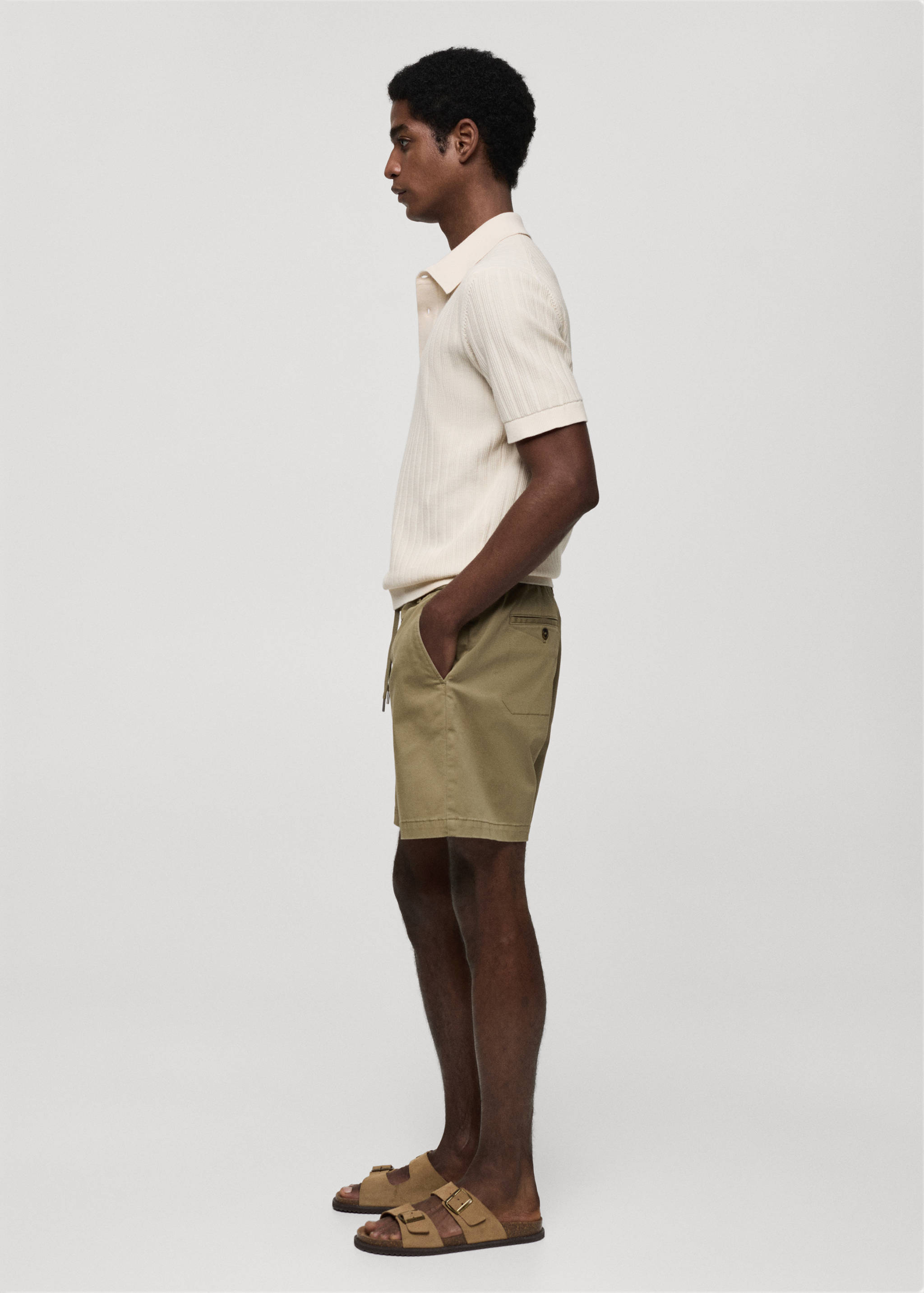 Cotton shorts with drawstring - Details of the article 2