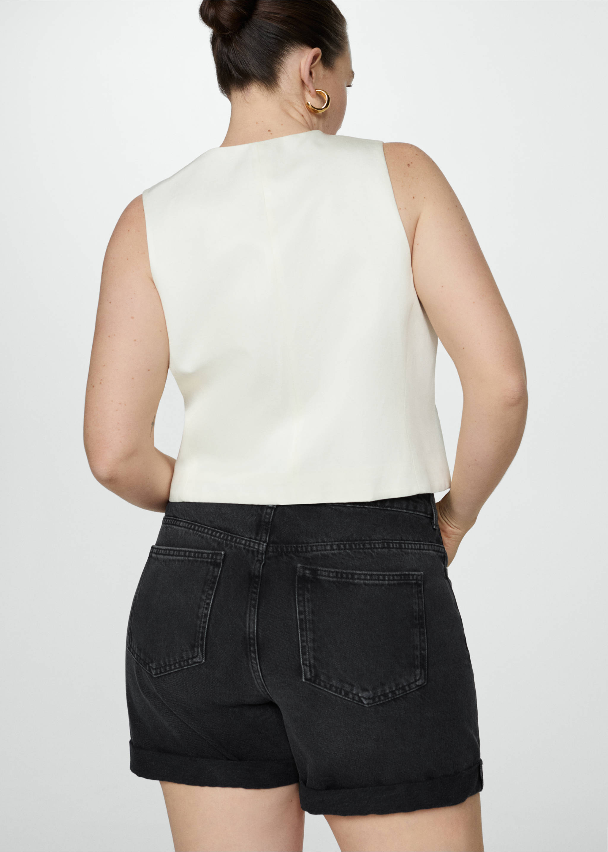 Magas derekú mom-fit farmer rövidnadrág - A termék adatai 4, Black denim. Ref: 77040573-00.