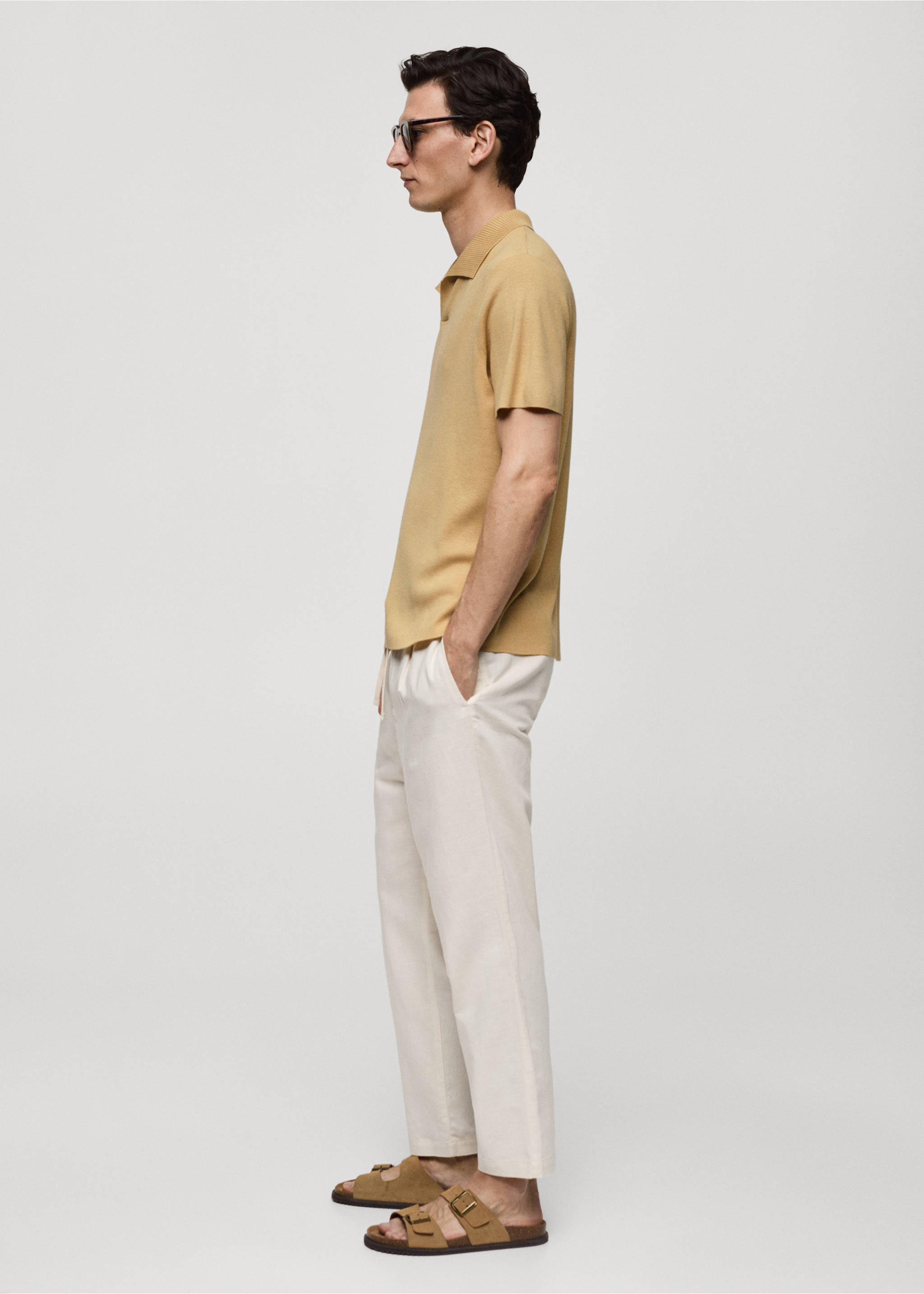 Textured knitted cotton polo shirt - Details of the article 2, Mustard. Ref: 77040587-00.