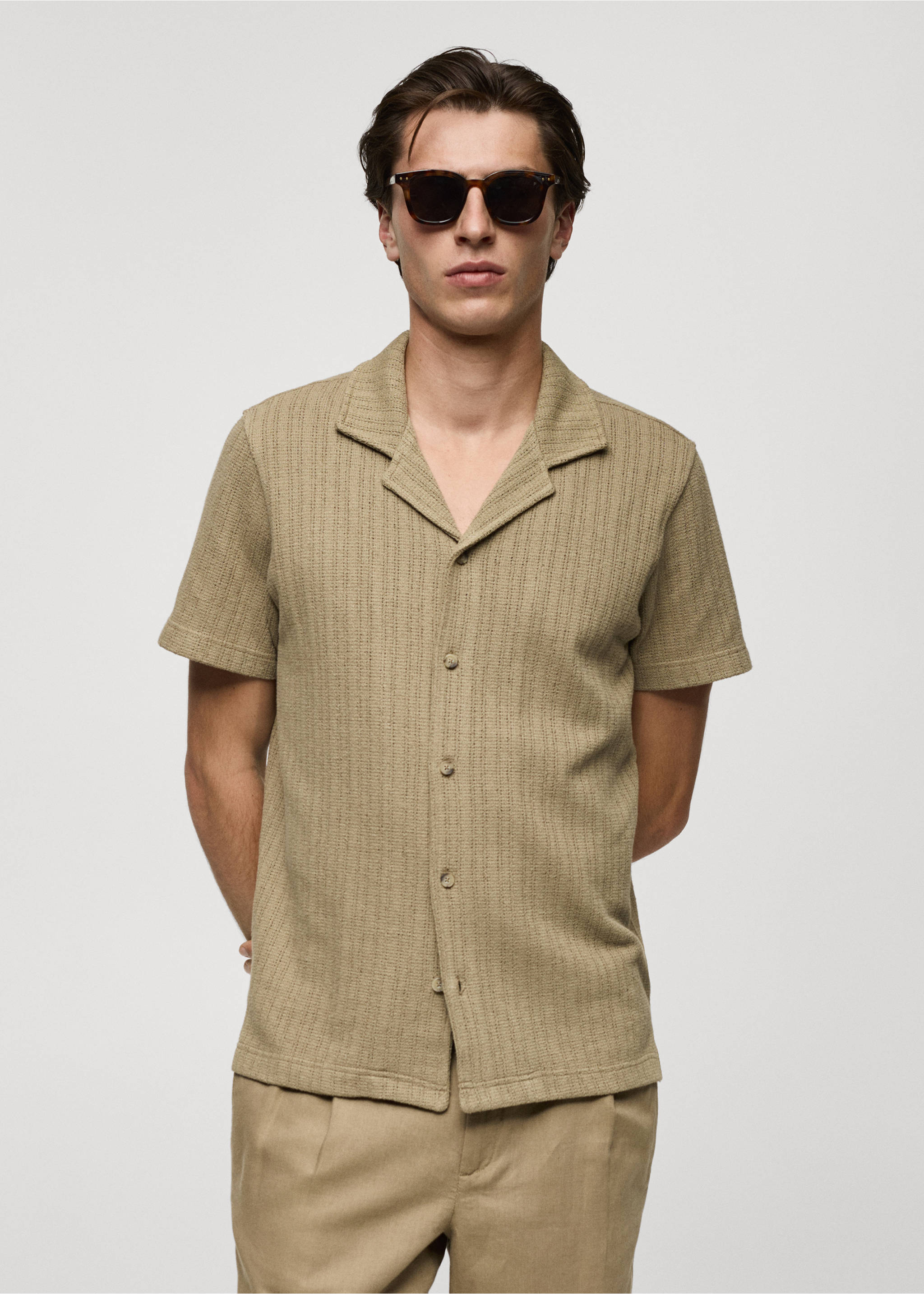 Regular-fit knitted shirt - Medium plane, Khaki. Ref: 77040590-00.