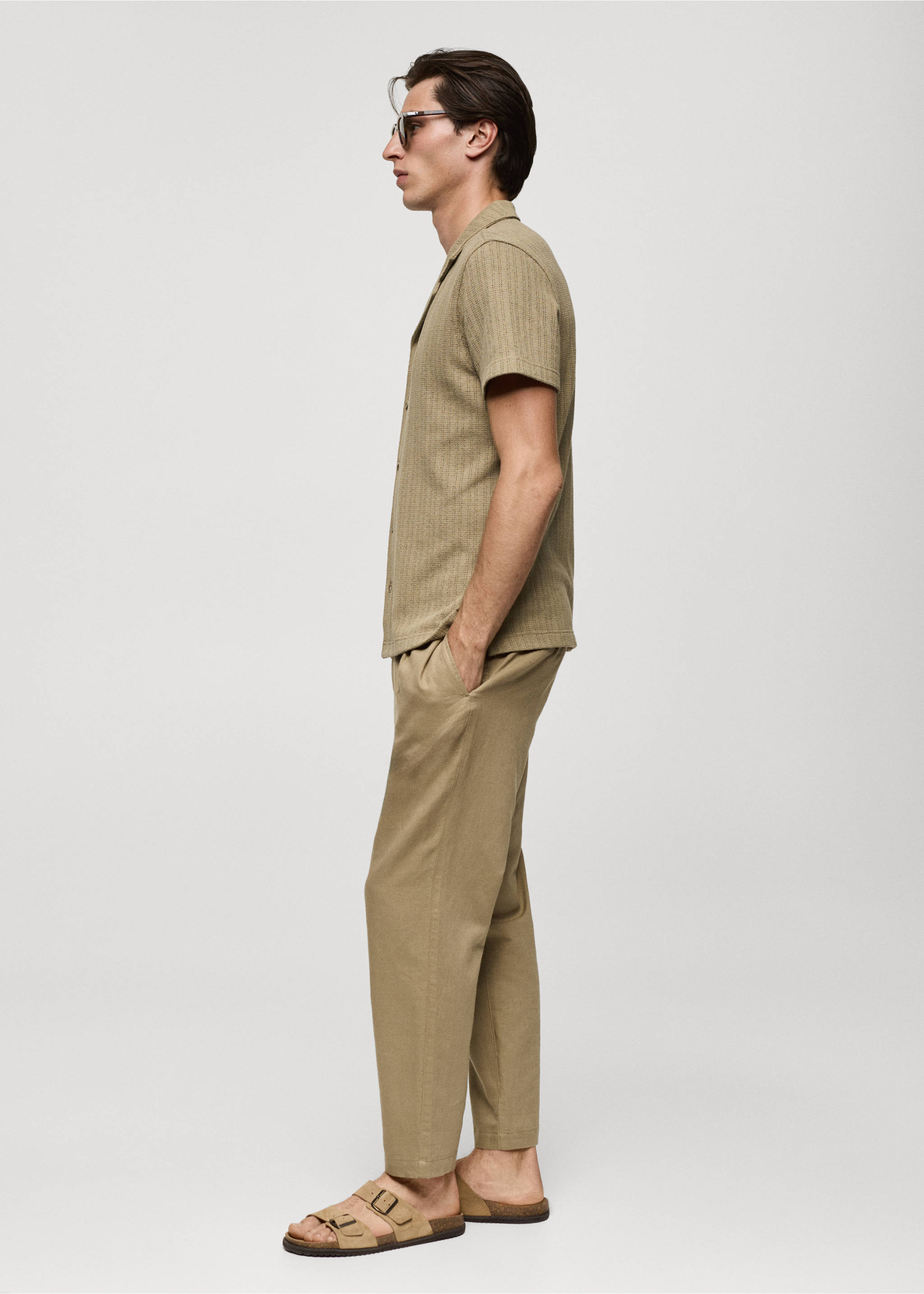Regular-fit knitted shirt - Details of the article 2, Khaki. Ref: 77040590-00.